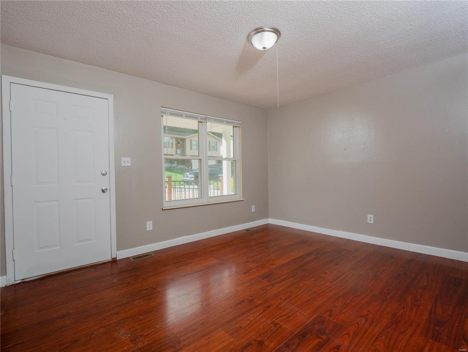 861 Country Glen Drive