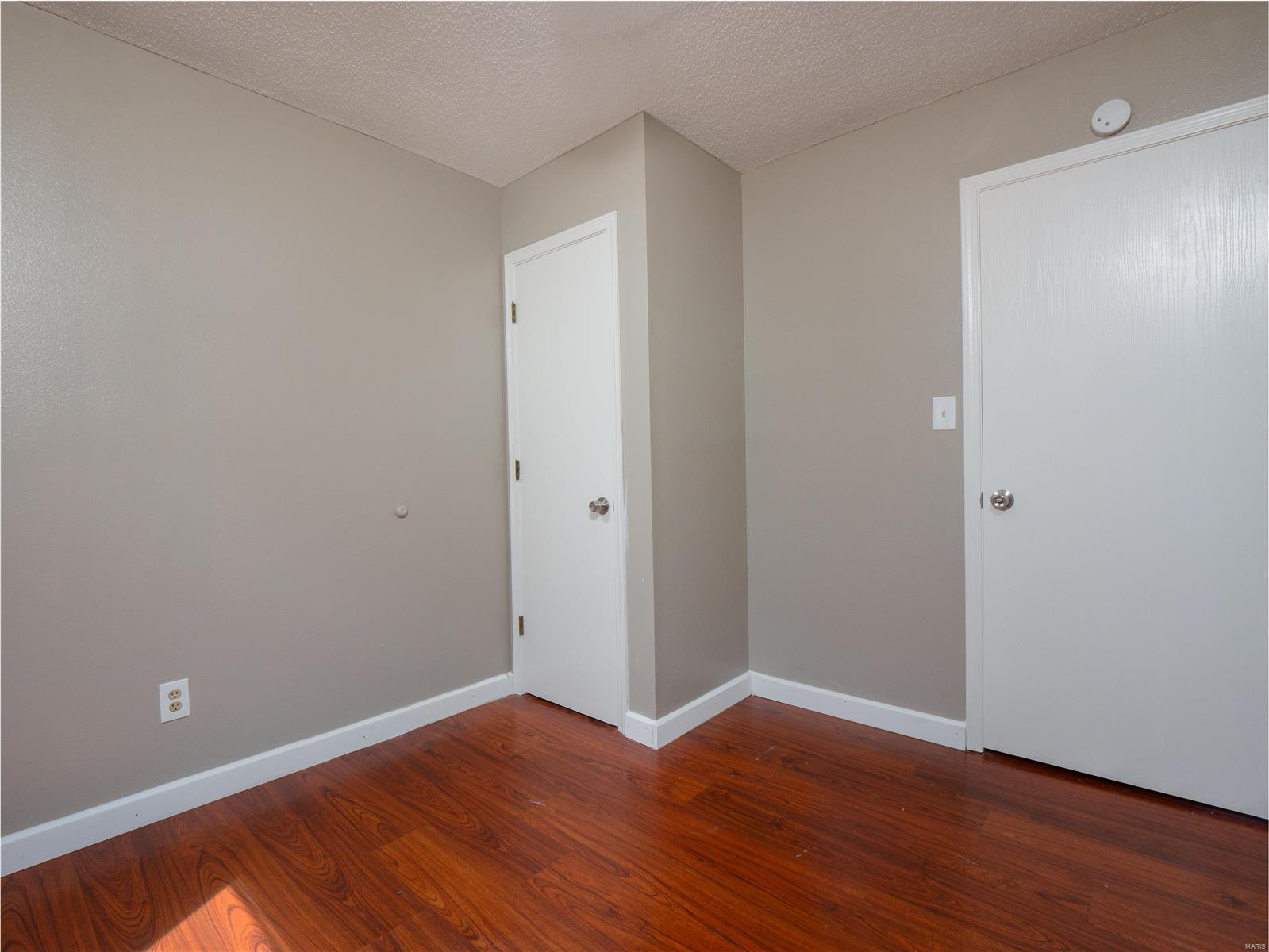 861 Country Glen Drive