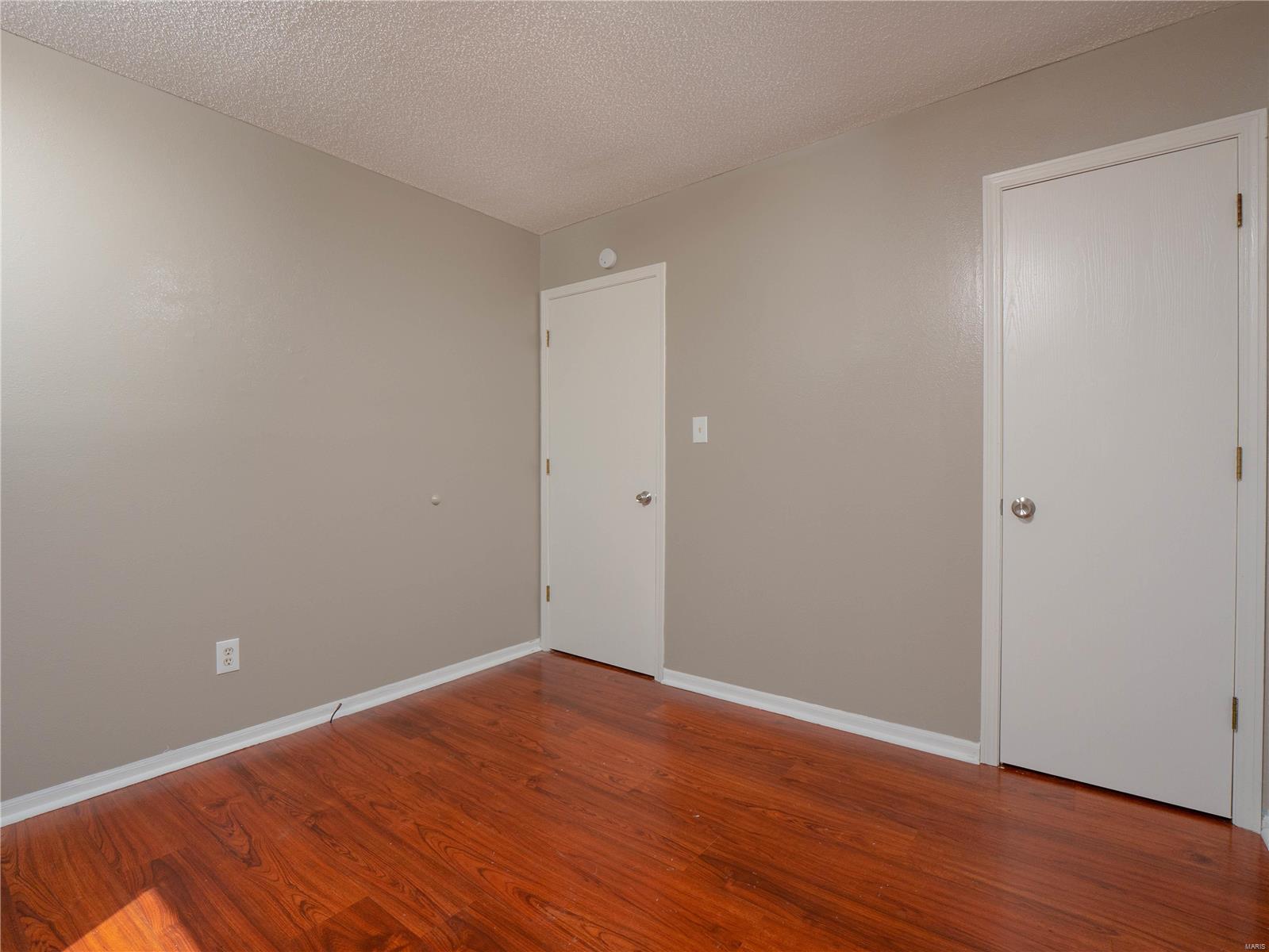 861 Country Glen Drive