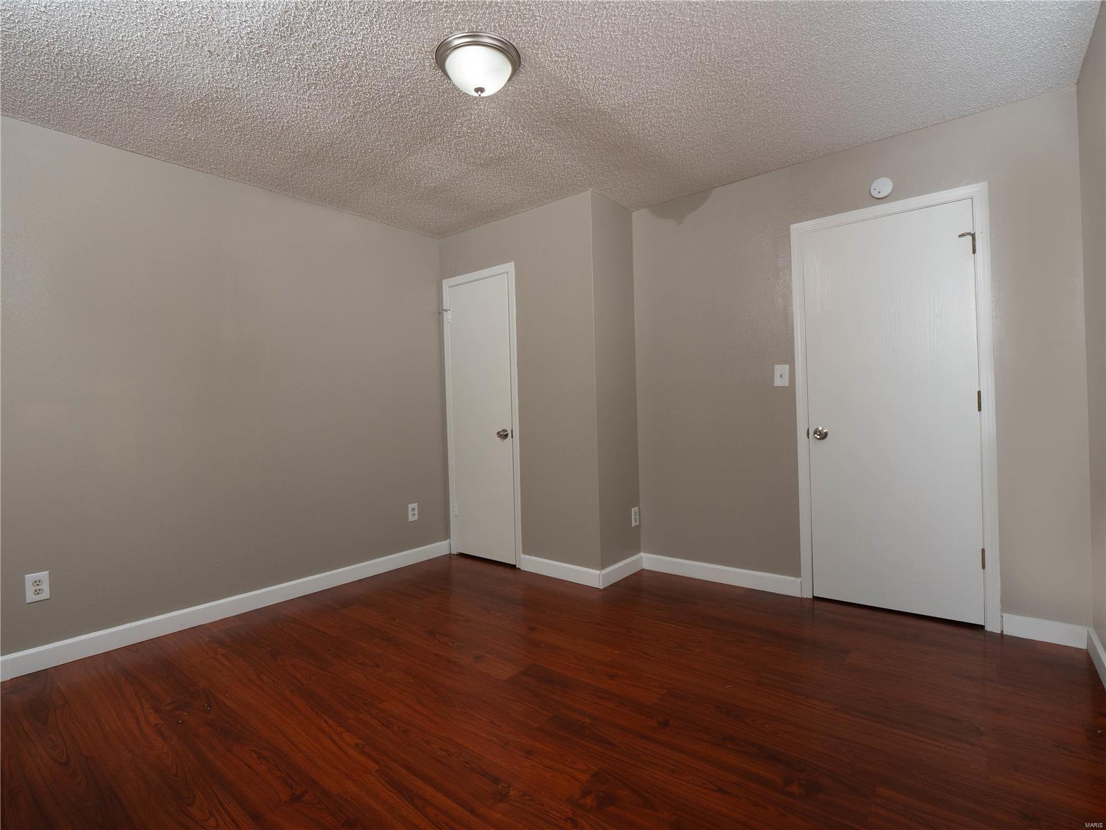 861 Country Glen Drive