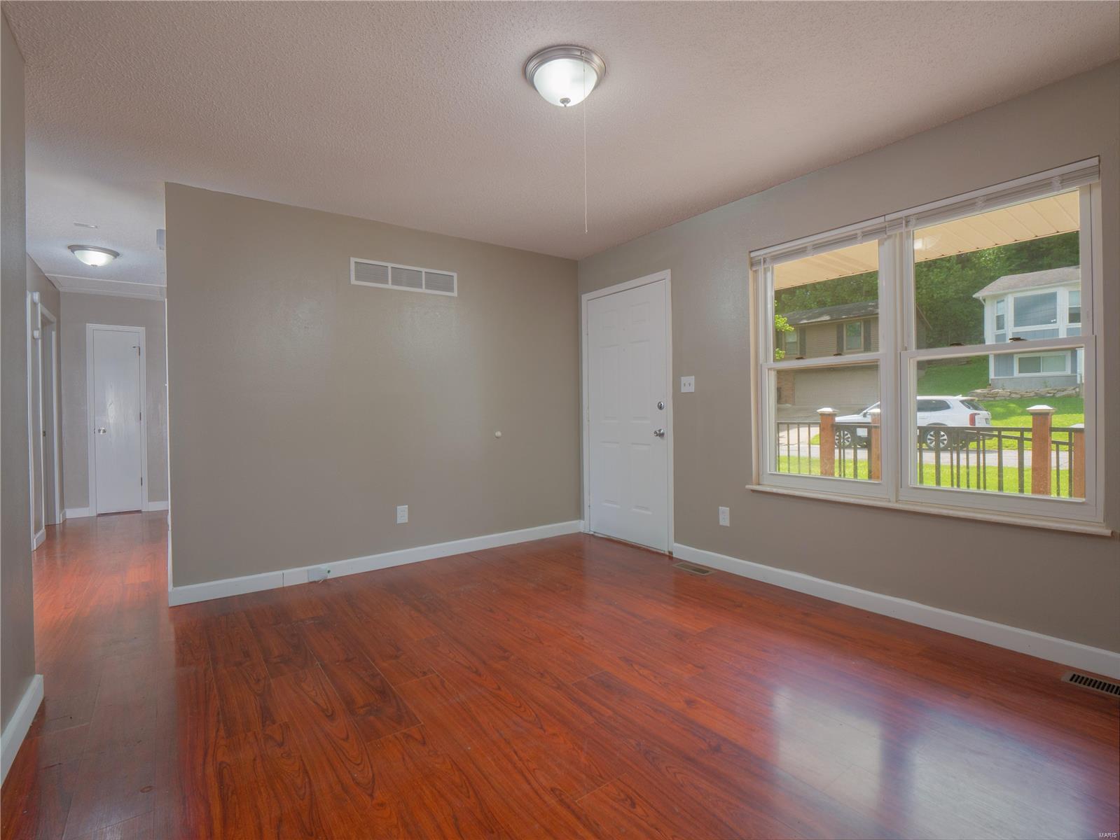 861 Country Glen Drive