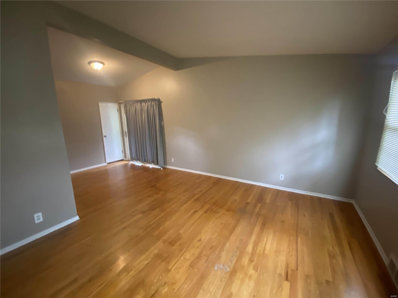 2045 Thunderbird Avenue