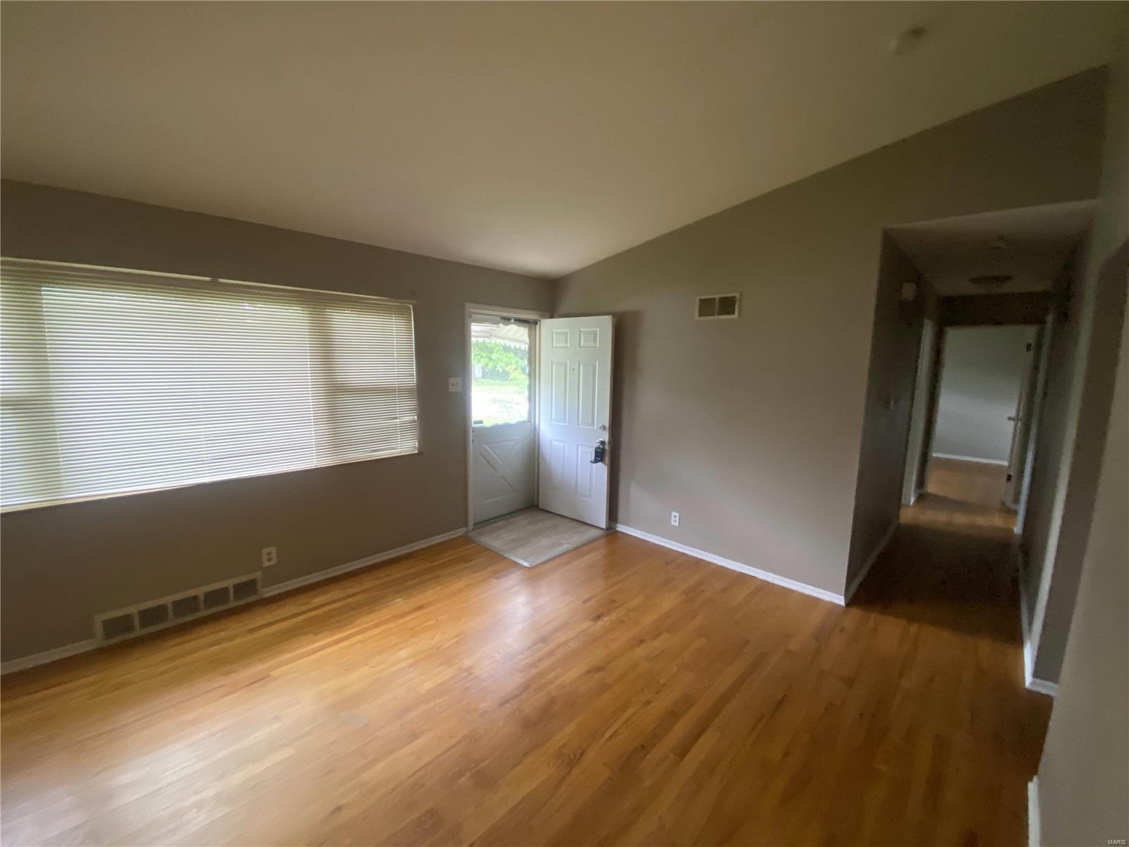 2045 Thunderbird Avenue