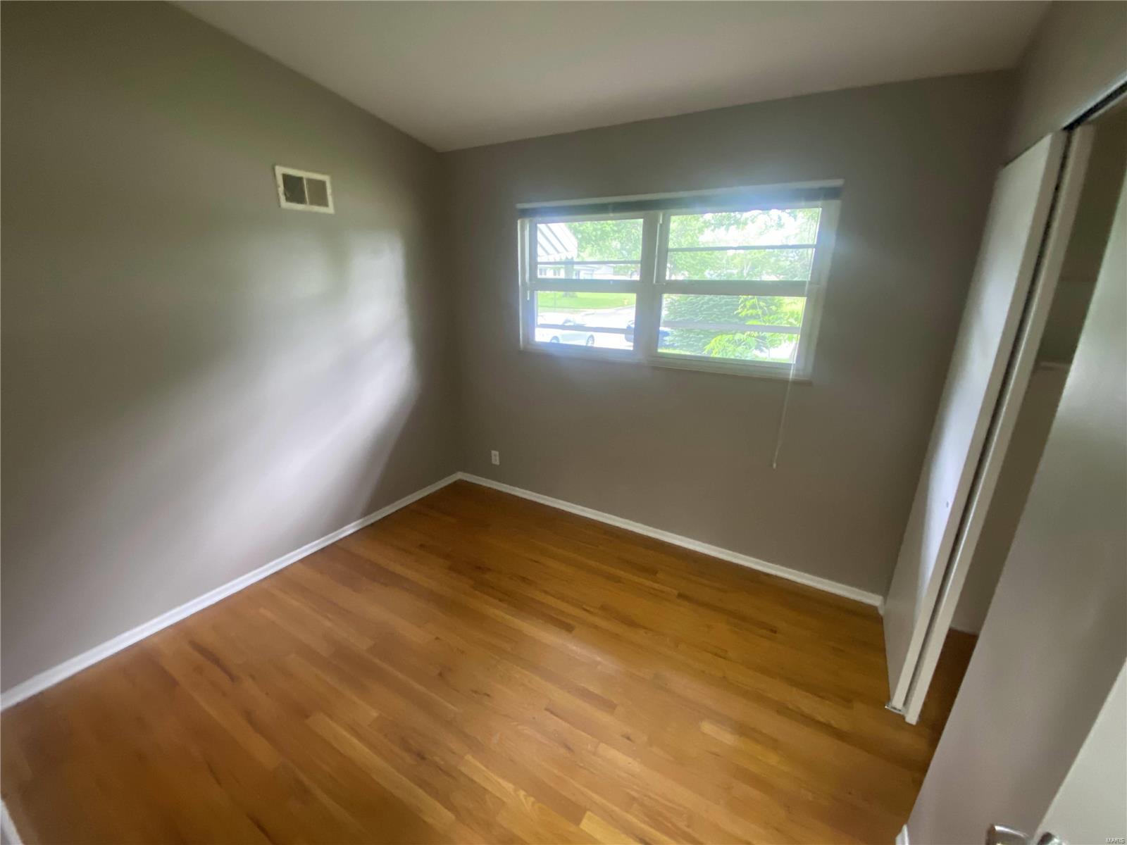 2045 Thunderbird Avenue