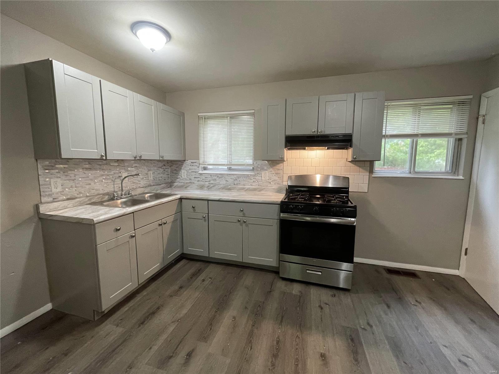 1508 Farmview Avenue