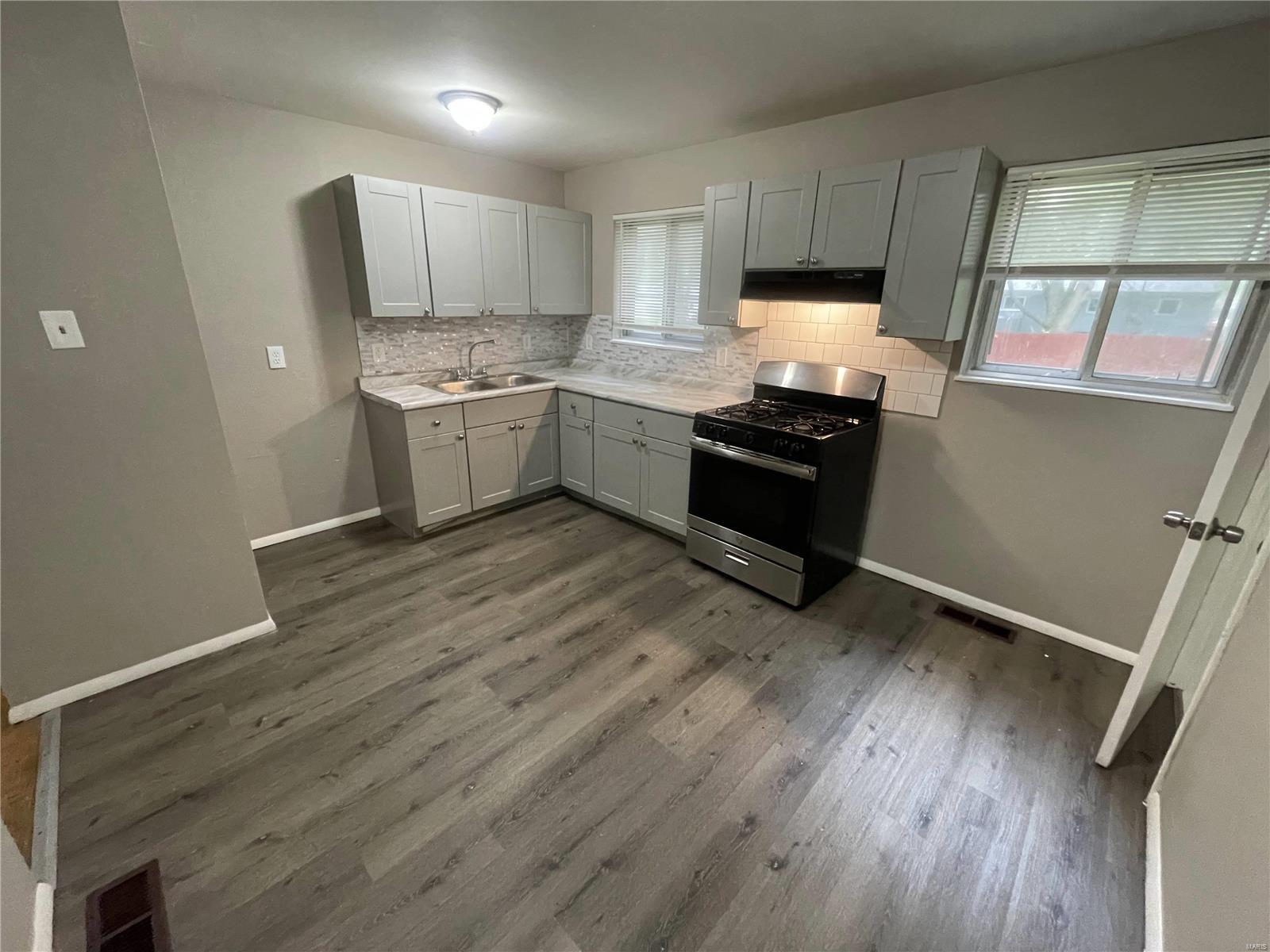 1508 Farmview Avenue