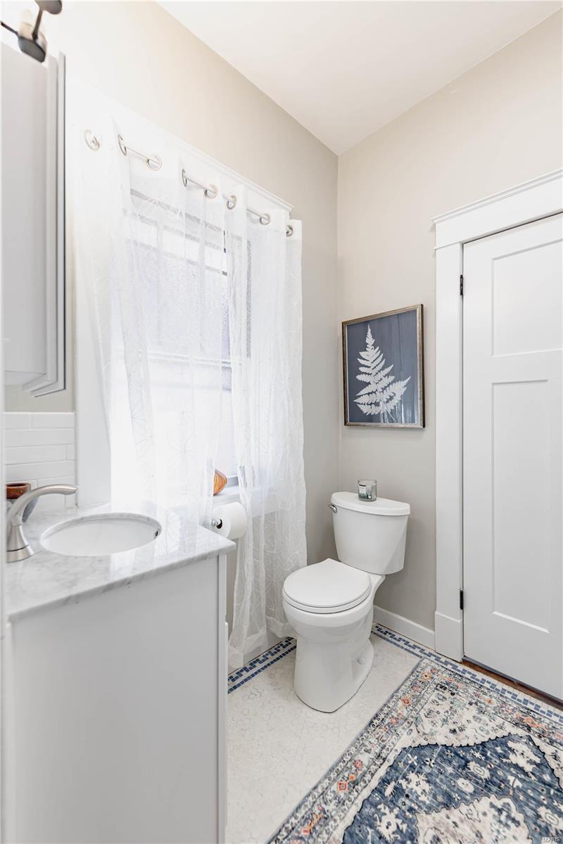 6021 S Kingshighway Boulevard