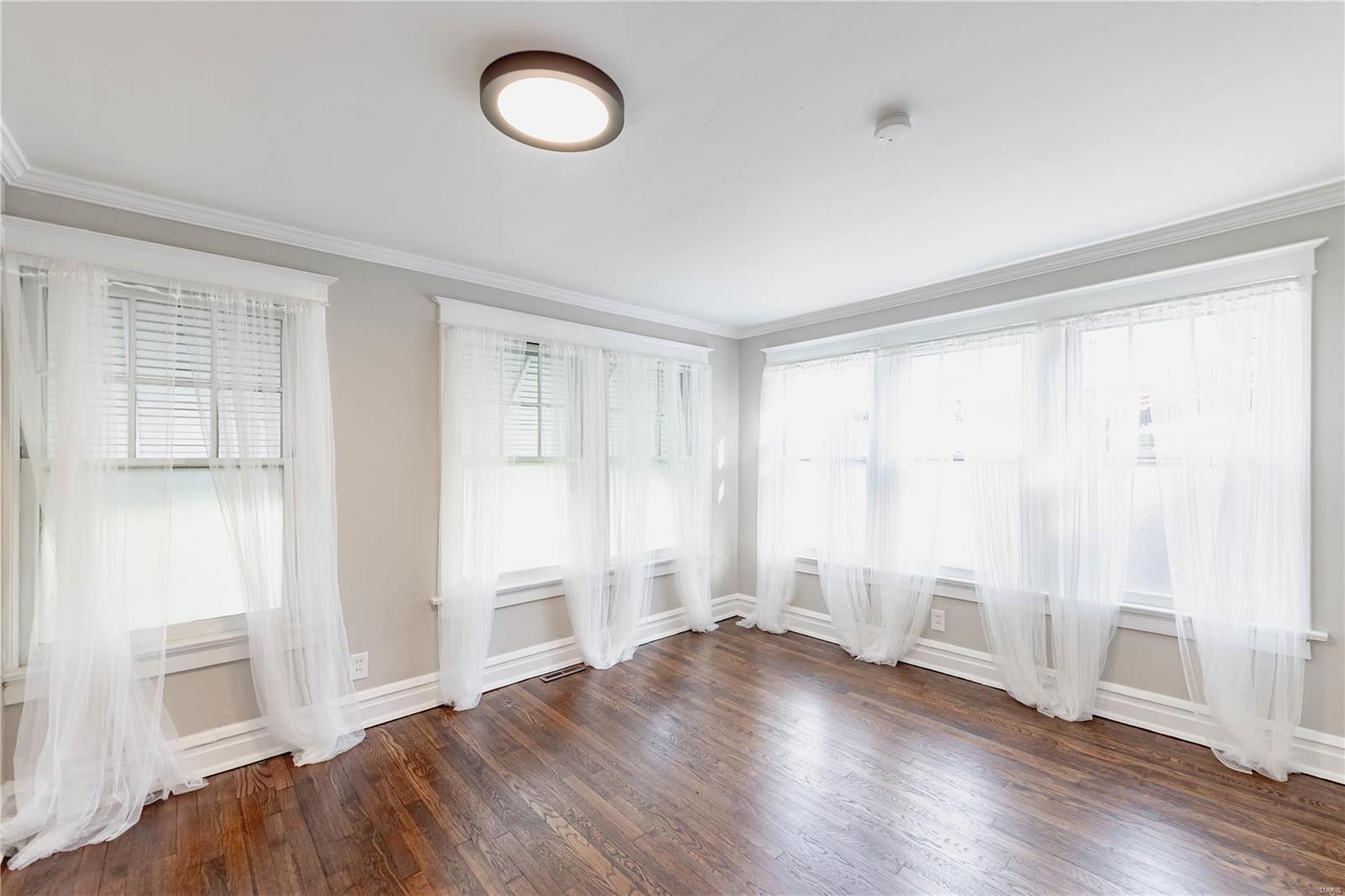 6021 S Kingshighway Boulevard