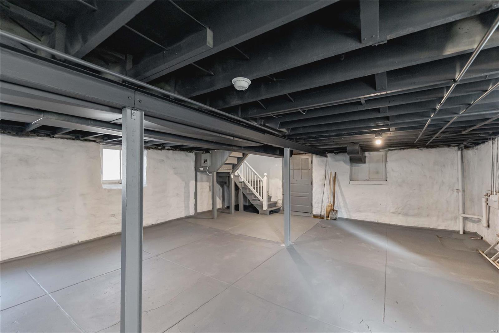 6021 S Kingshighway Boulevard