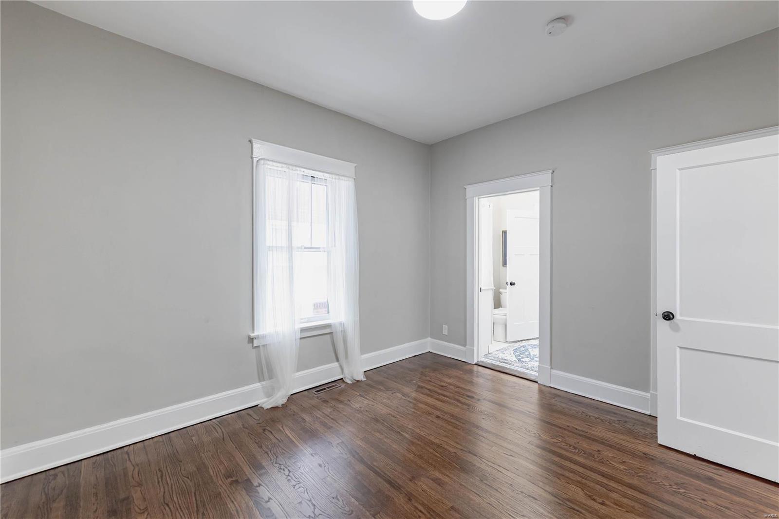 6021 S Kingshighway Boulevard