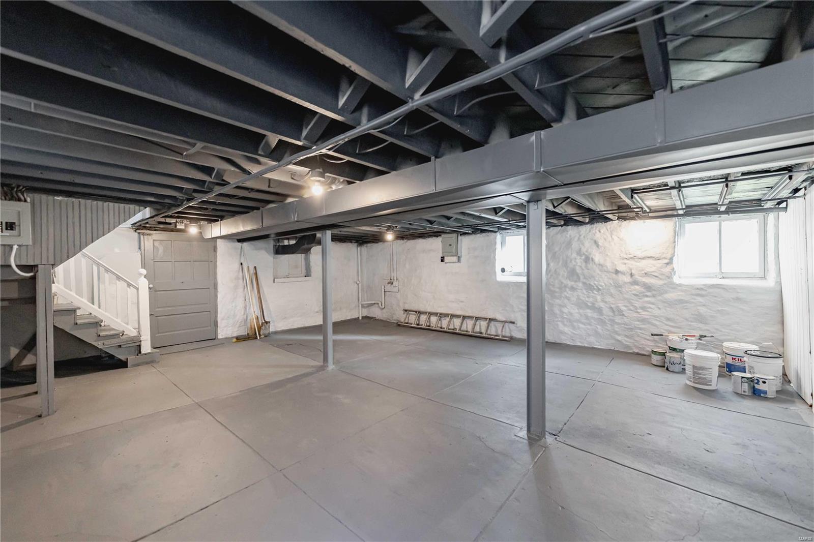 6021 S Kingshighway Boulevard