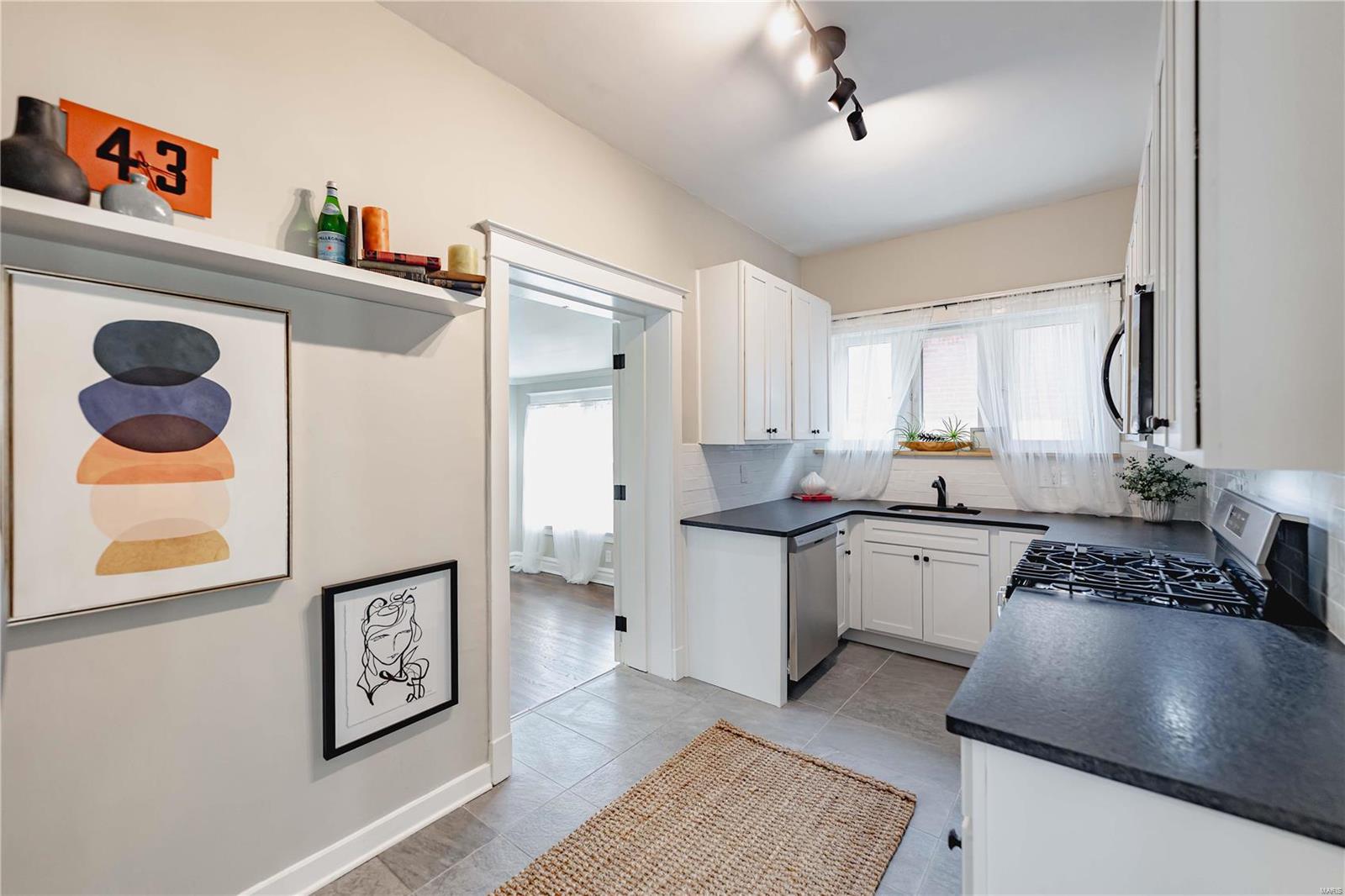 6021 S Kingshighway Boulevard