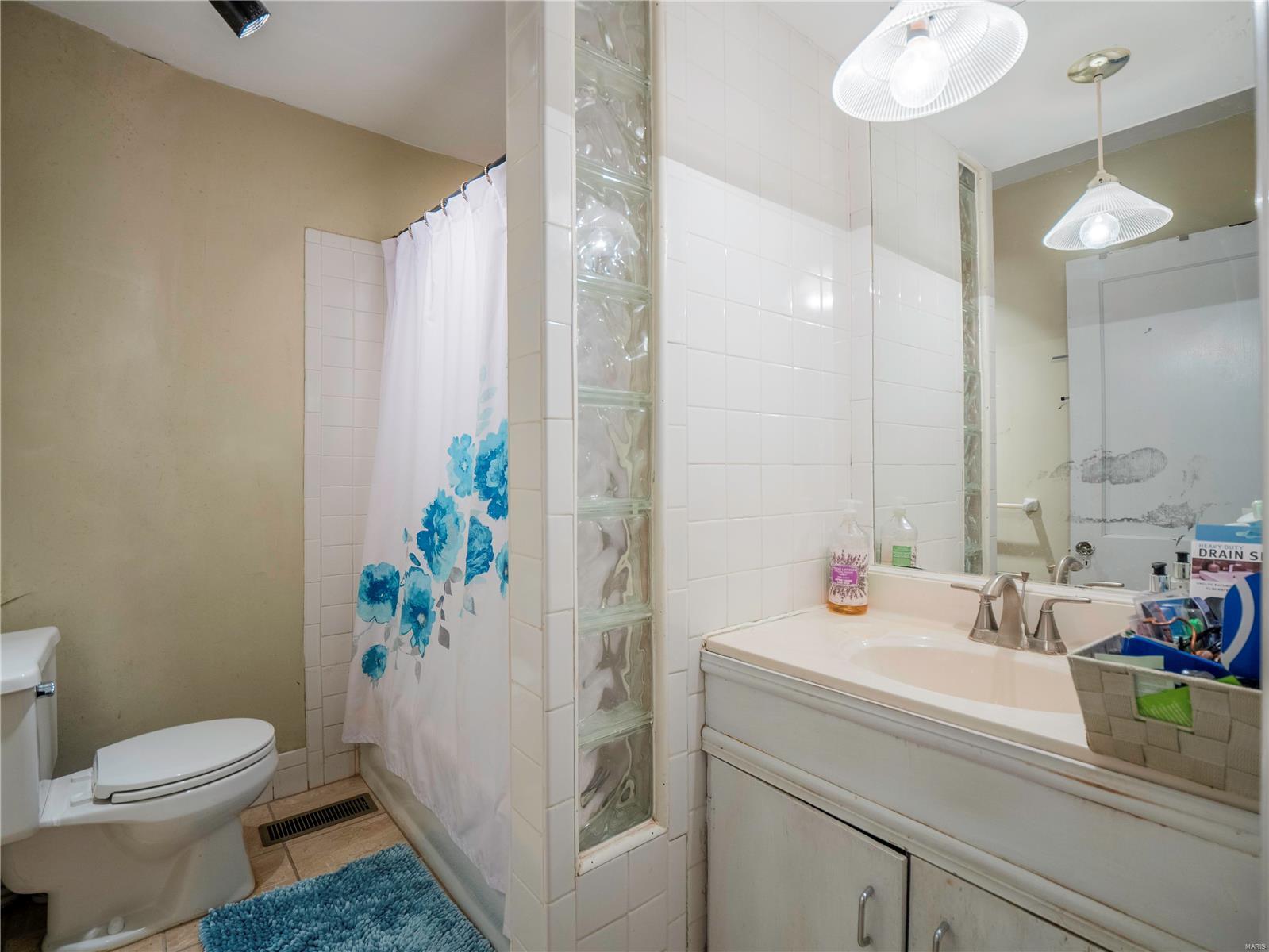 6769 Chamberlain Avenue