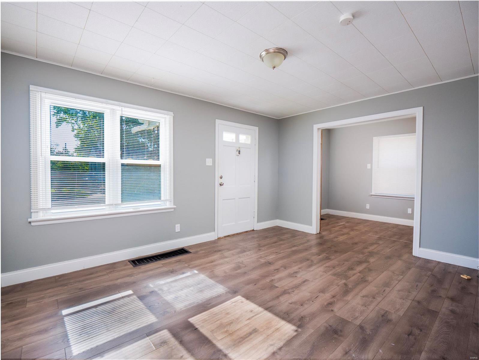 10753 Saint Xavier Lane