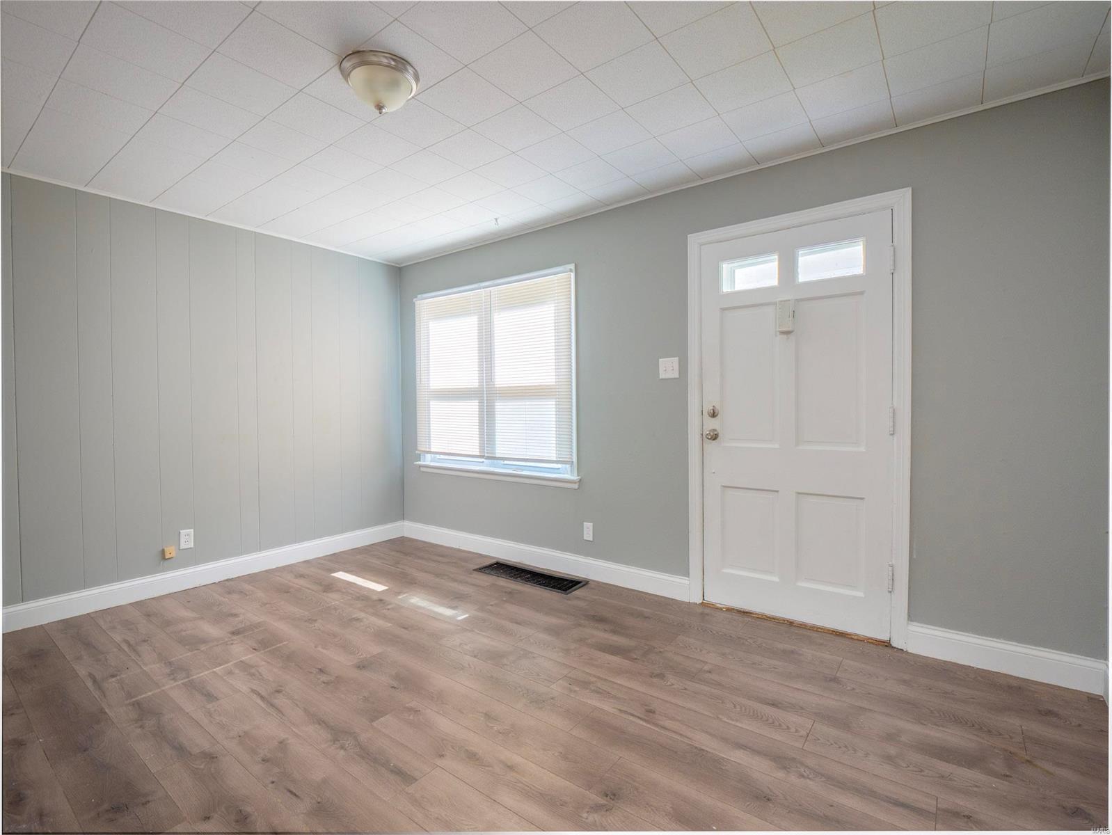 10753 Saint Xavier Lane