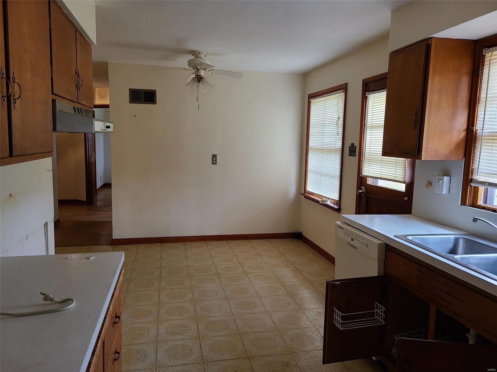 13024 Lakeridge Drive