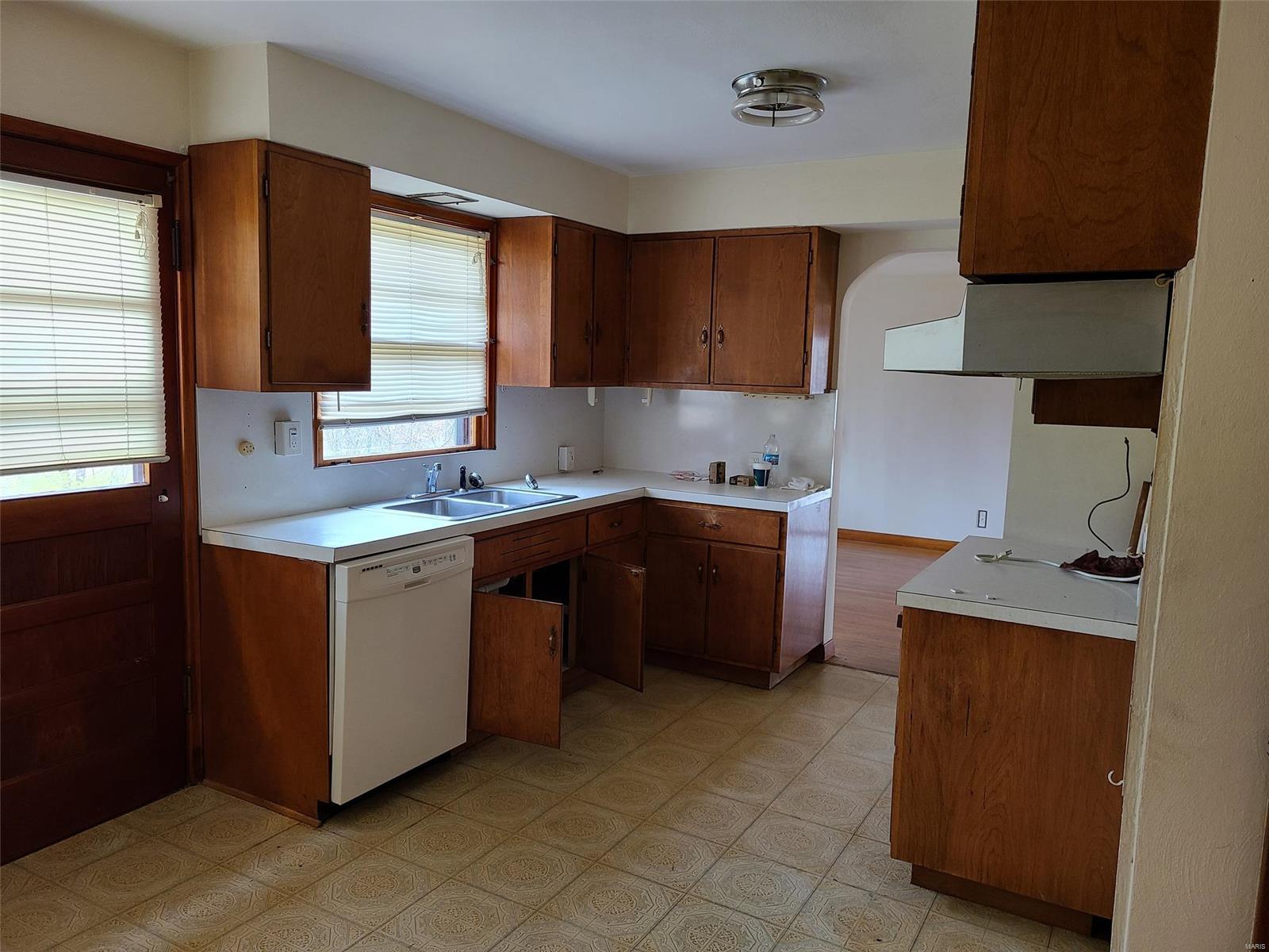 13024 Lakeridge Drive