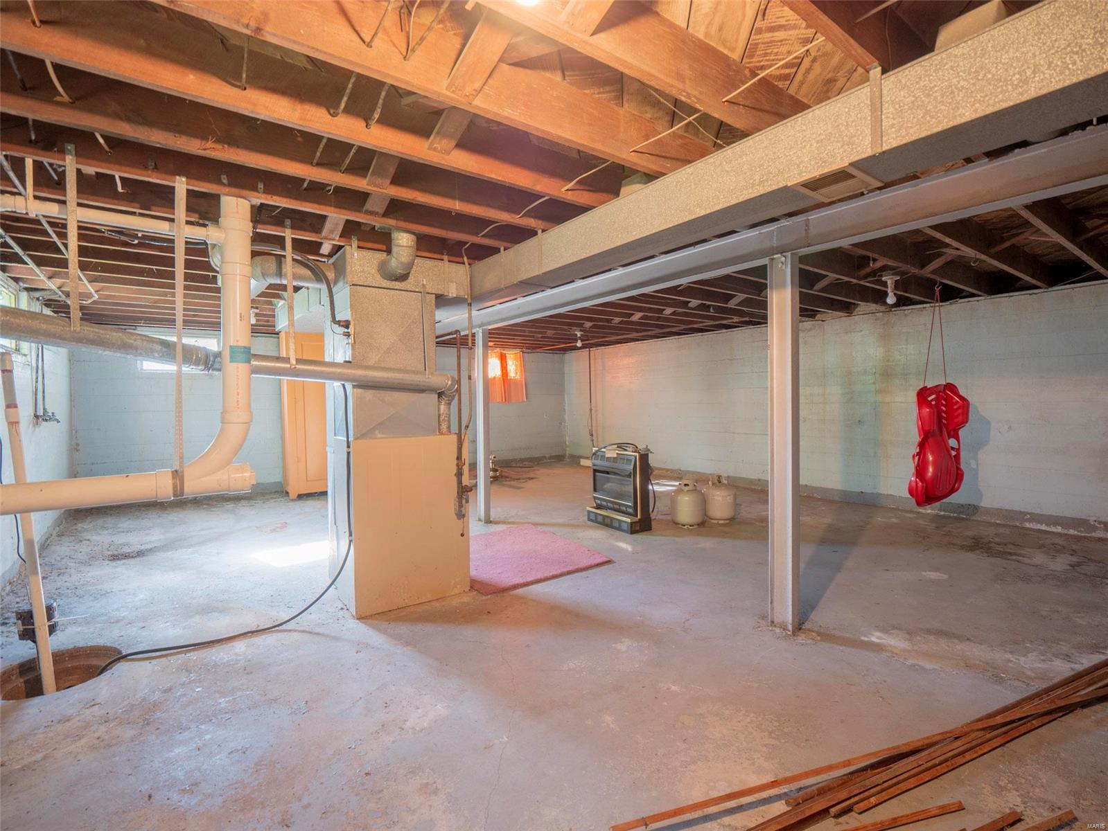 12508 Hillview Drive