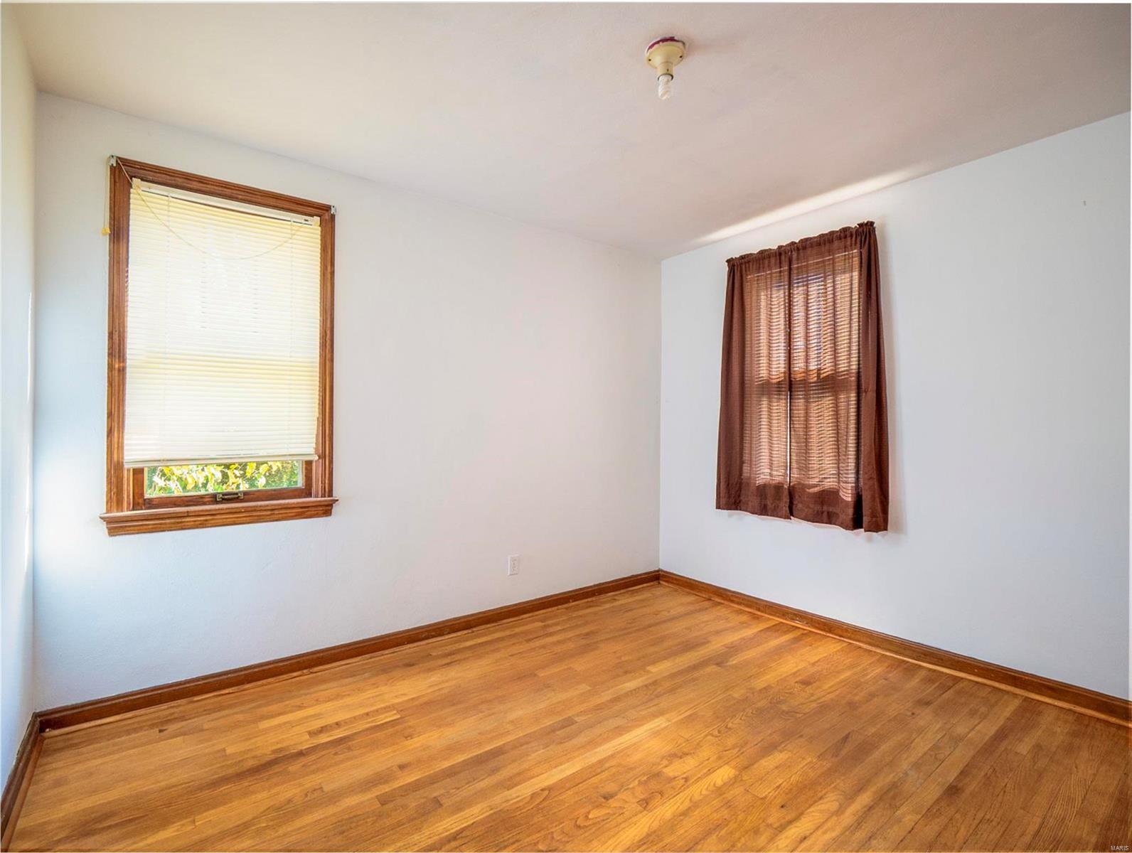 12508 Hillview Drive