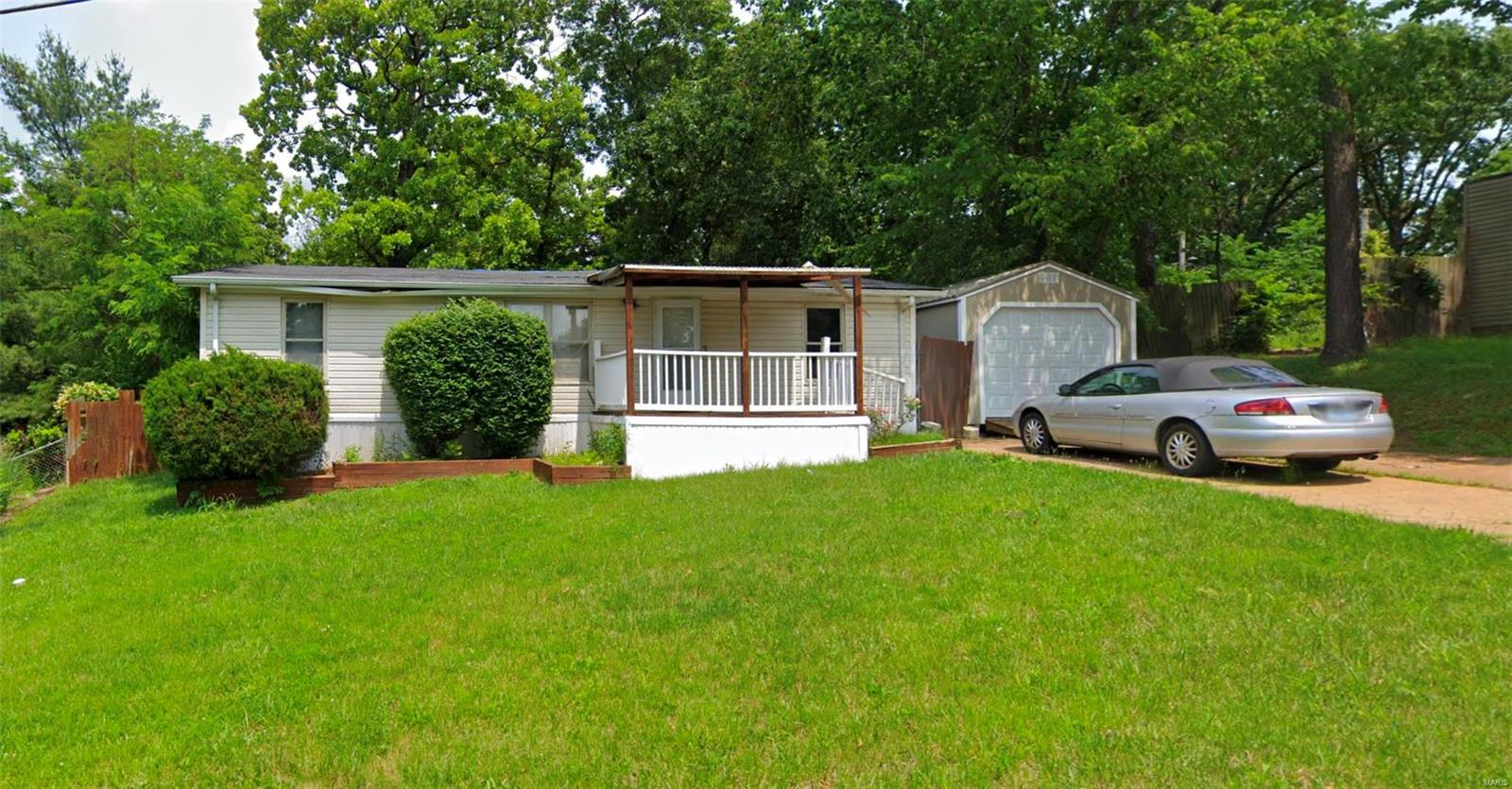 887 Thousand Pines Drive