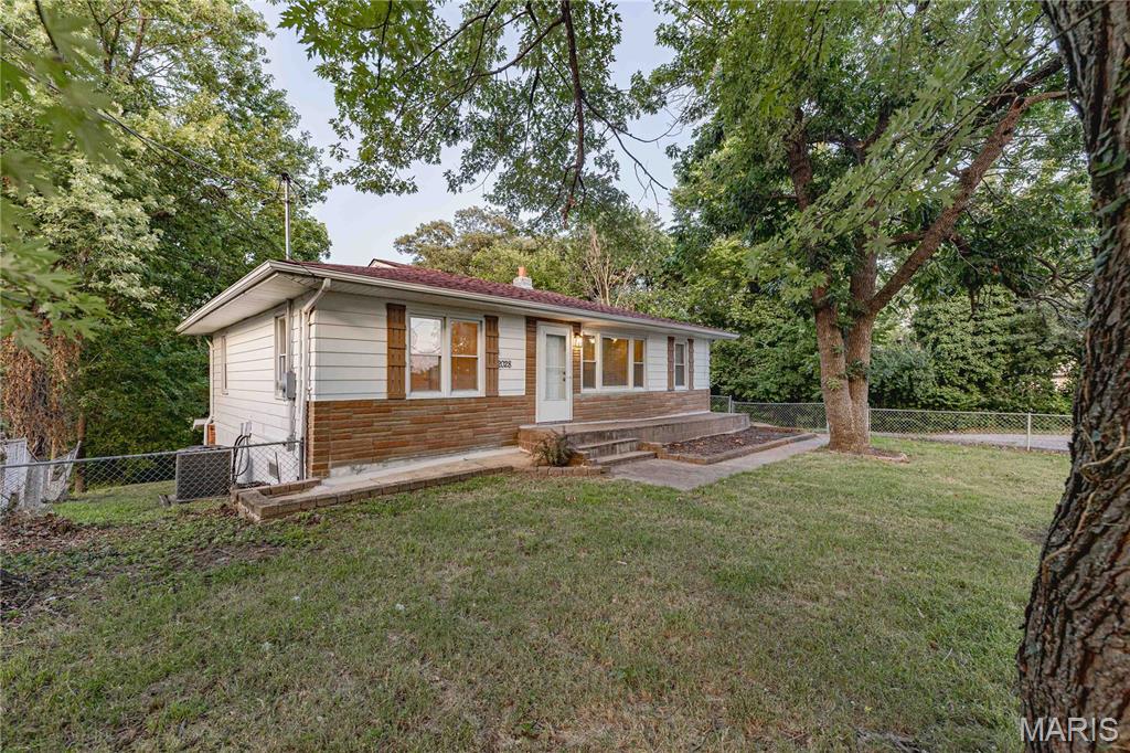 2028 Hilltop Drive