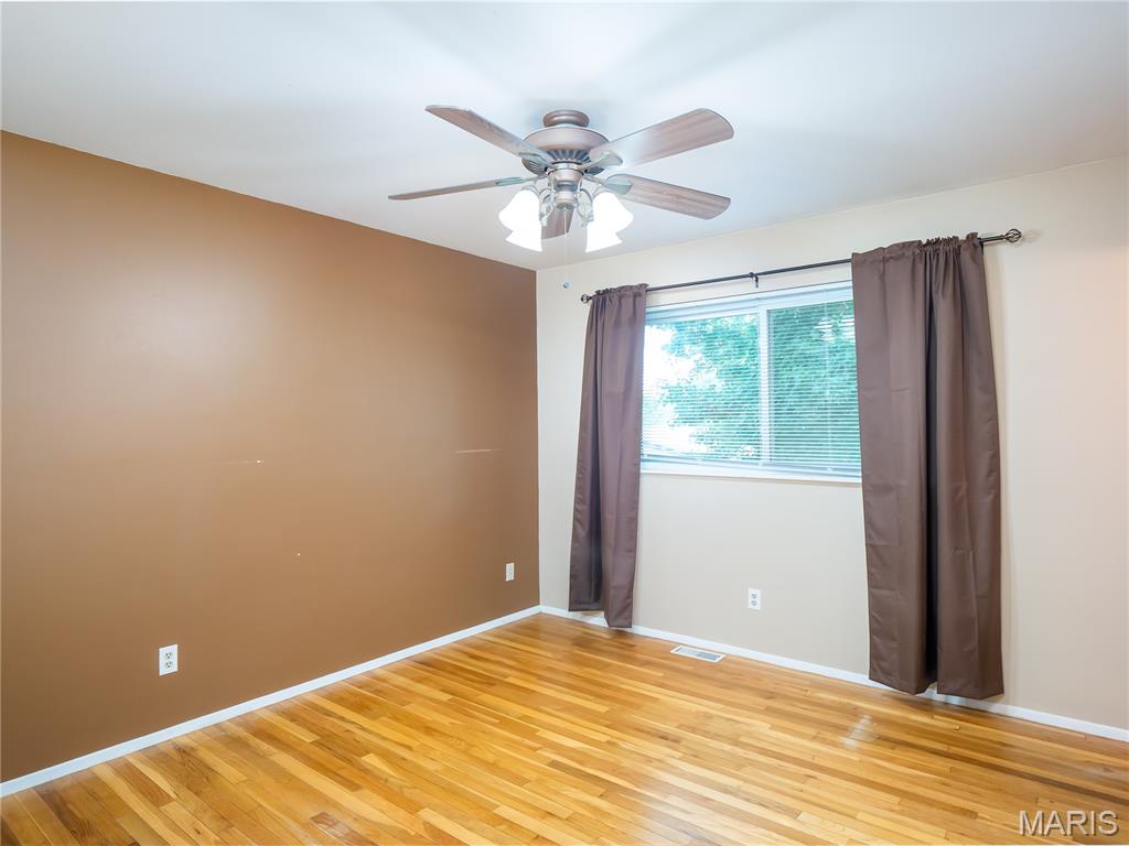 2343 La Madera Lane
