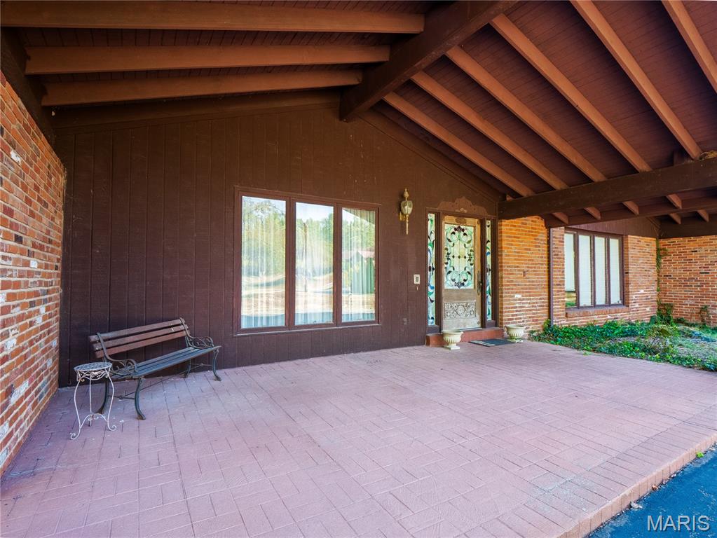 15 Meadowbrook Country Club Estate