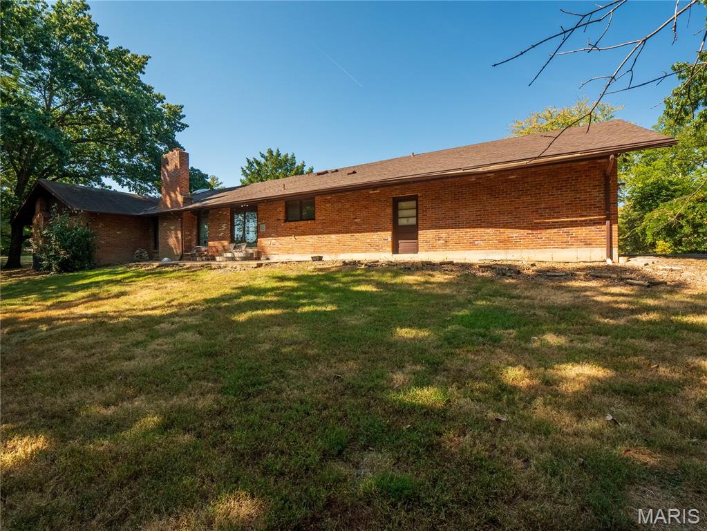 15 Meadowbrook Country Club Estate
