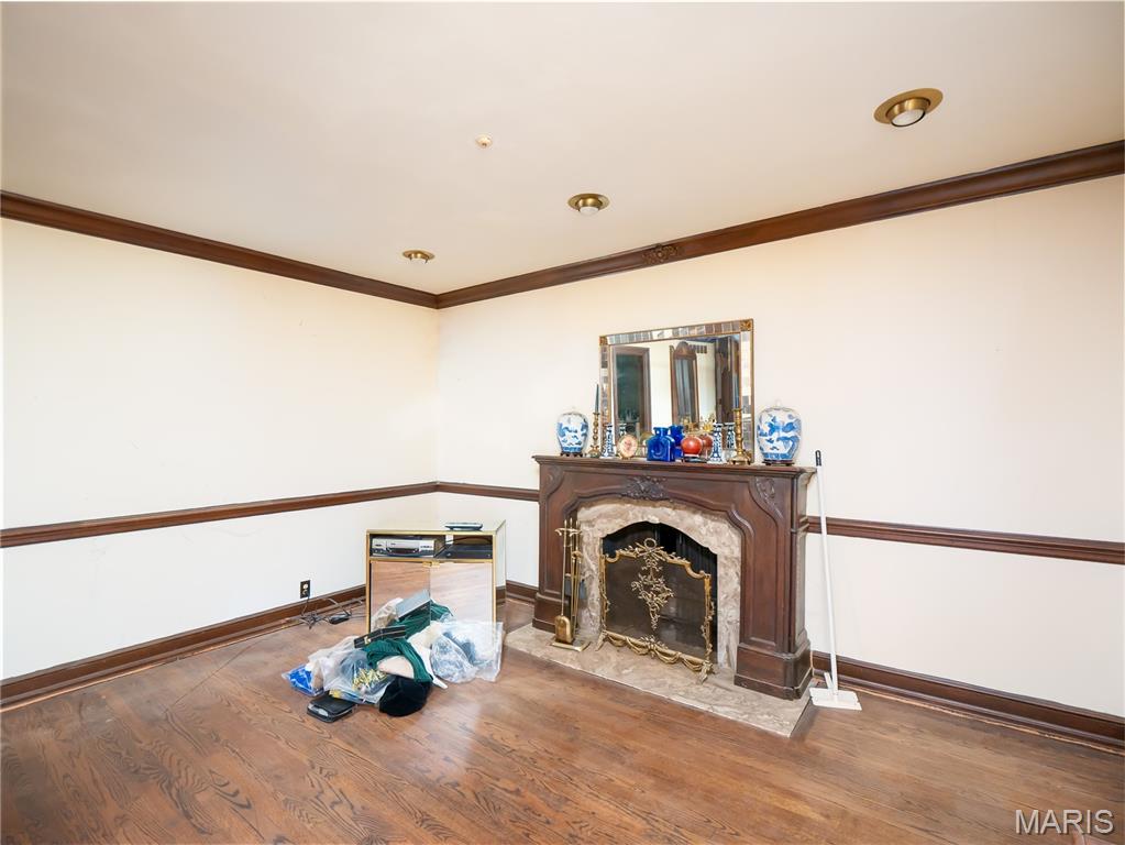 15 Meadowbrook Country Club Estate