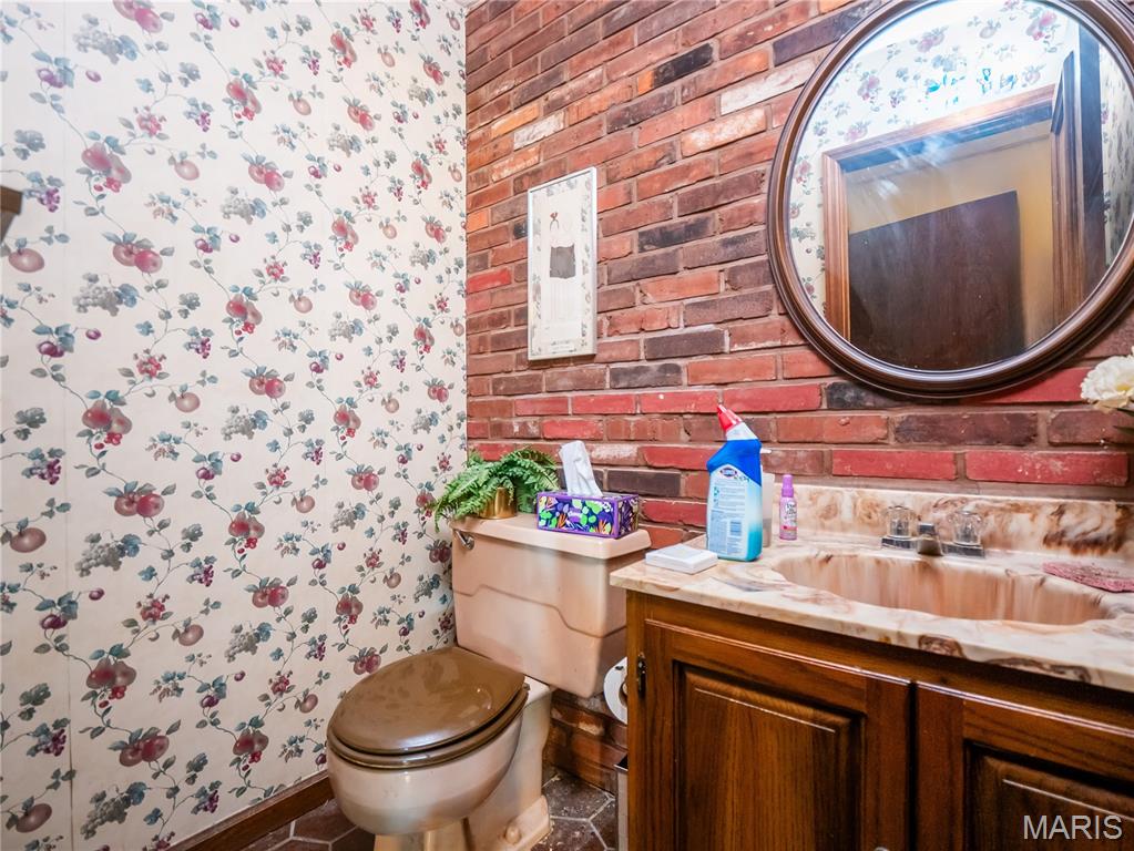 15 Meadowbrook Country Club Estate
