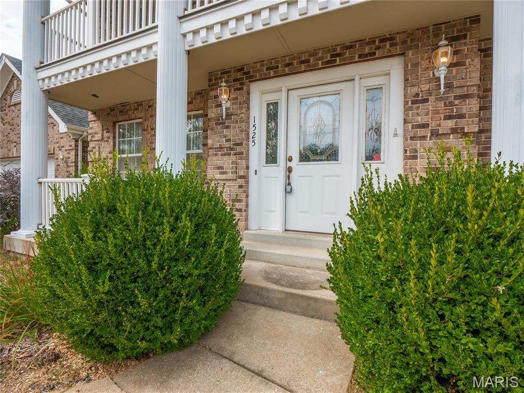 1525 Clayton Woods Court