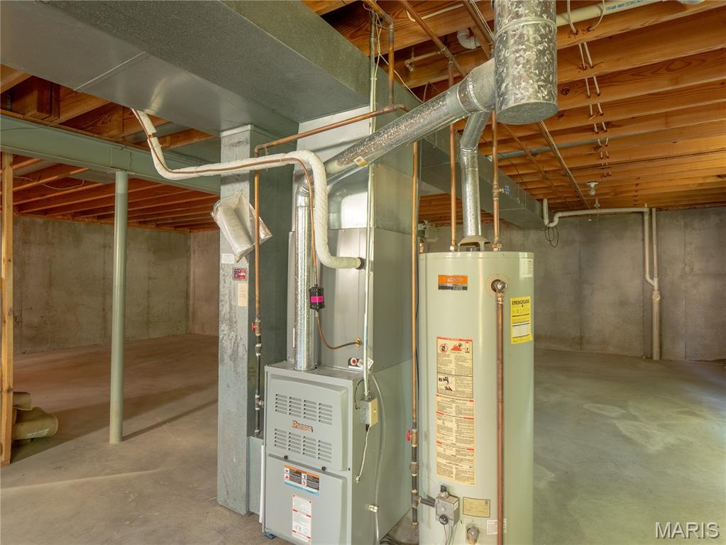 1525 Clayton Woods Court