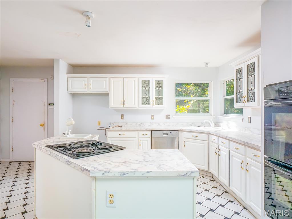 1525 Clayton Woods Court