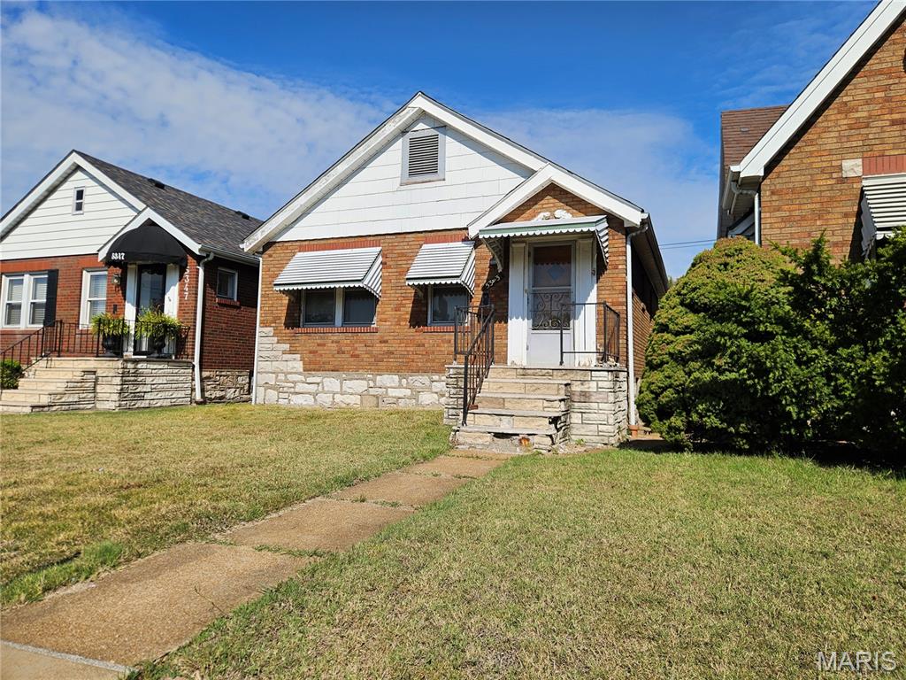 5343 Chippewa Street