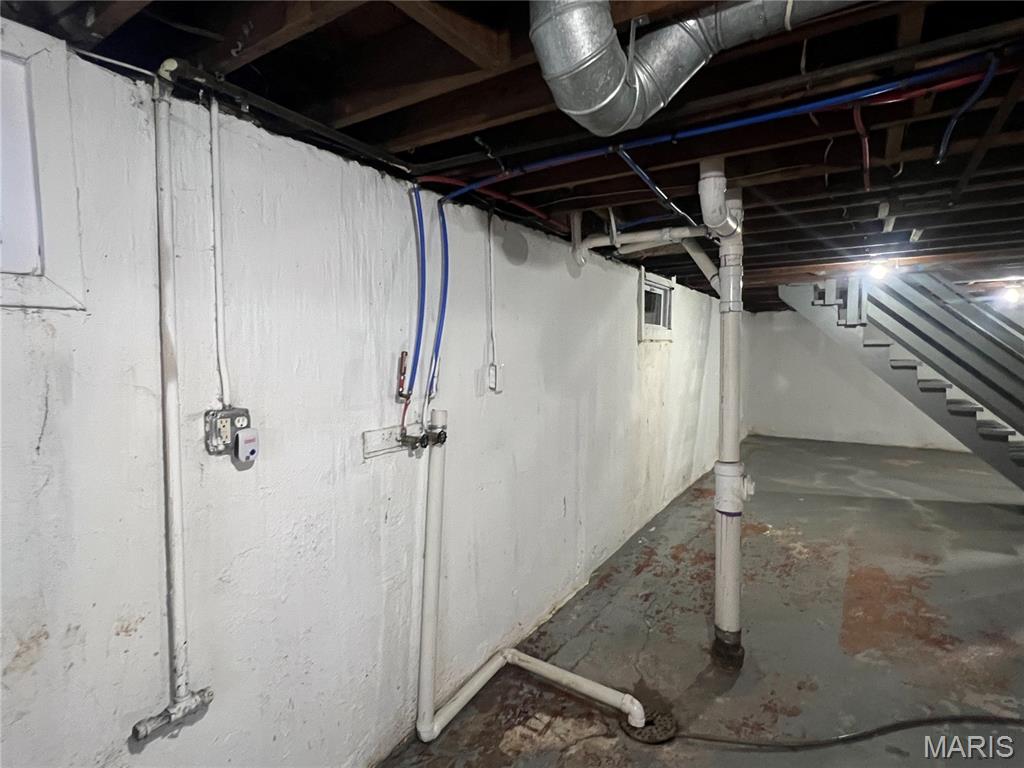 227 Meadowcrest Drive