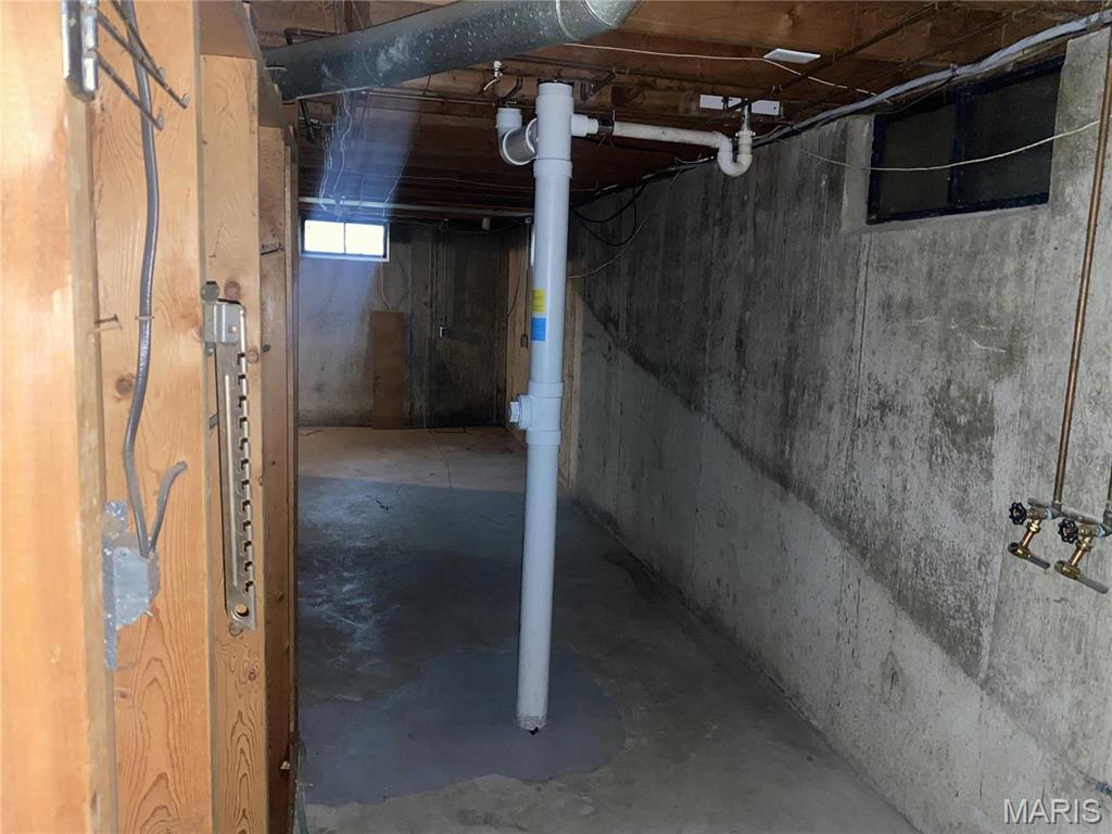 1445 Fairmeadows Lane