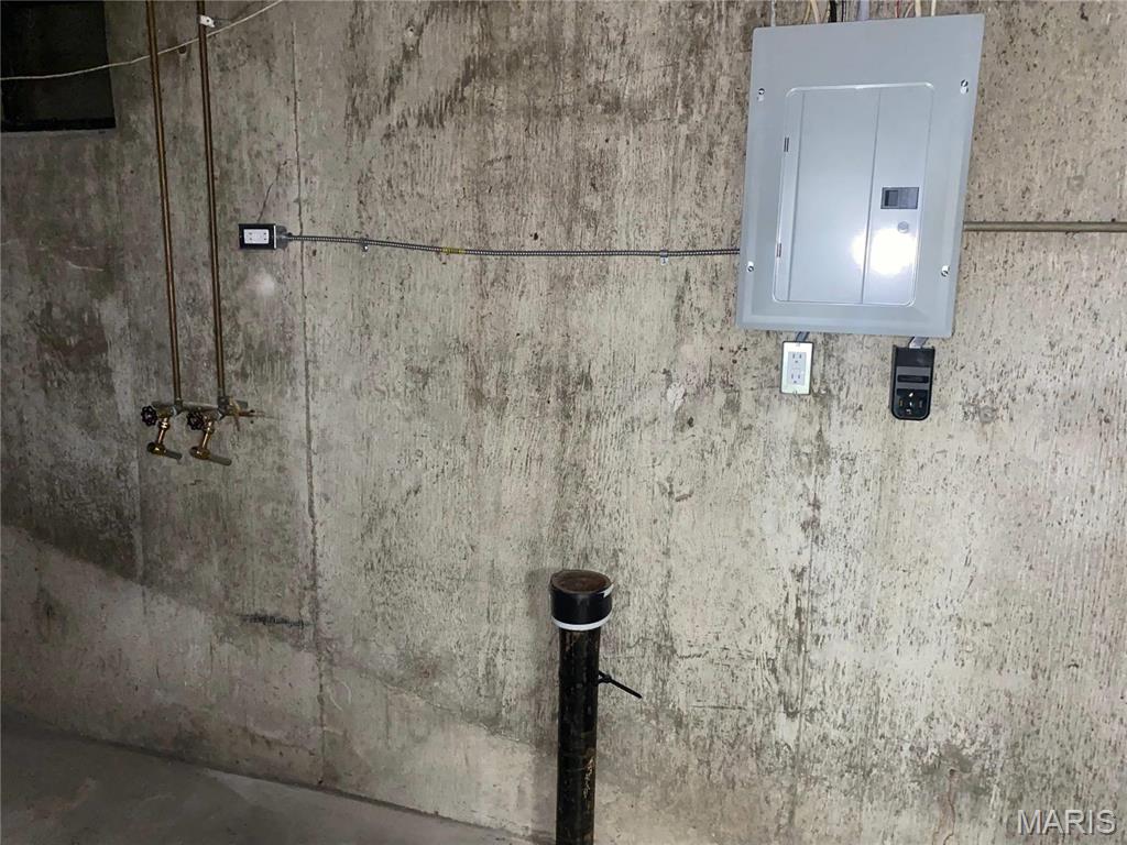 1445 Fairmeadows Lane