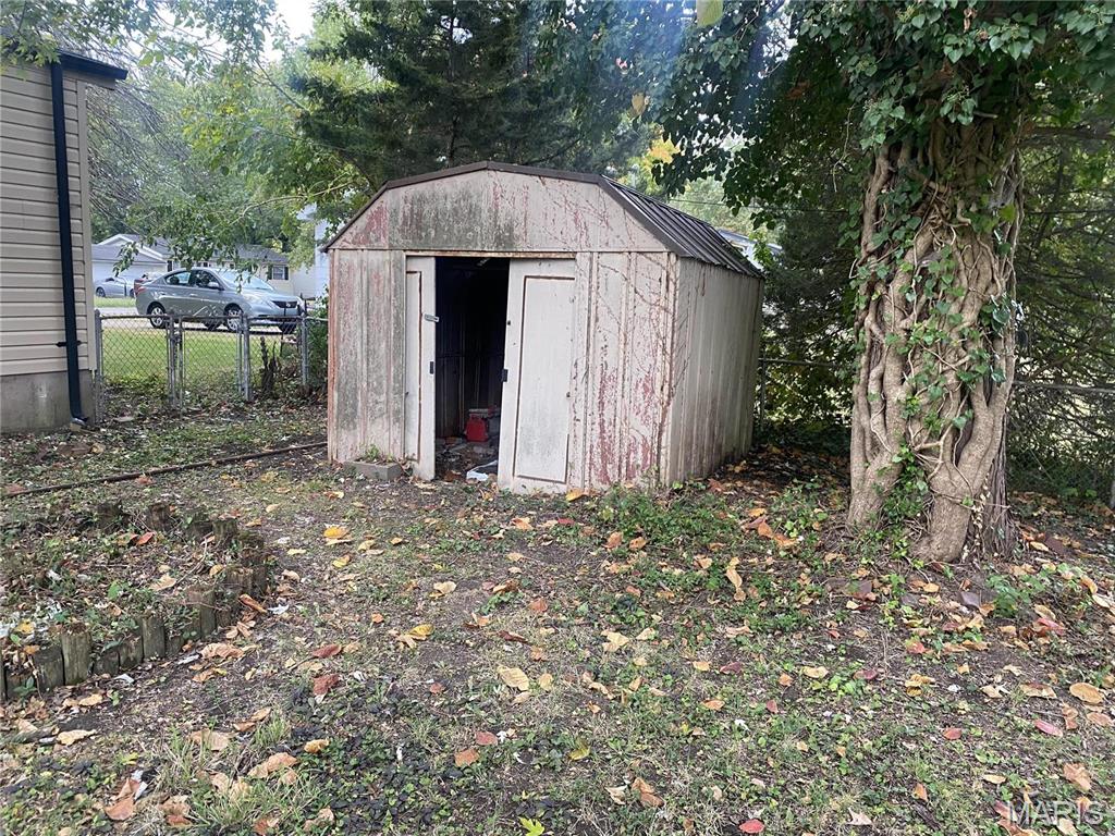 1445 Fairmeadows Lane