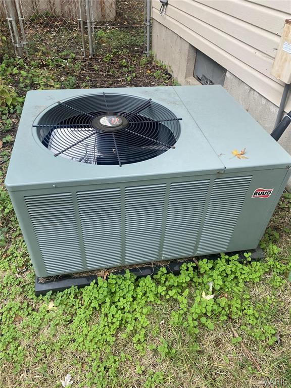 1445 Fairmeadows Lane