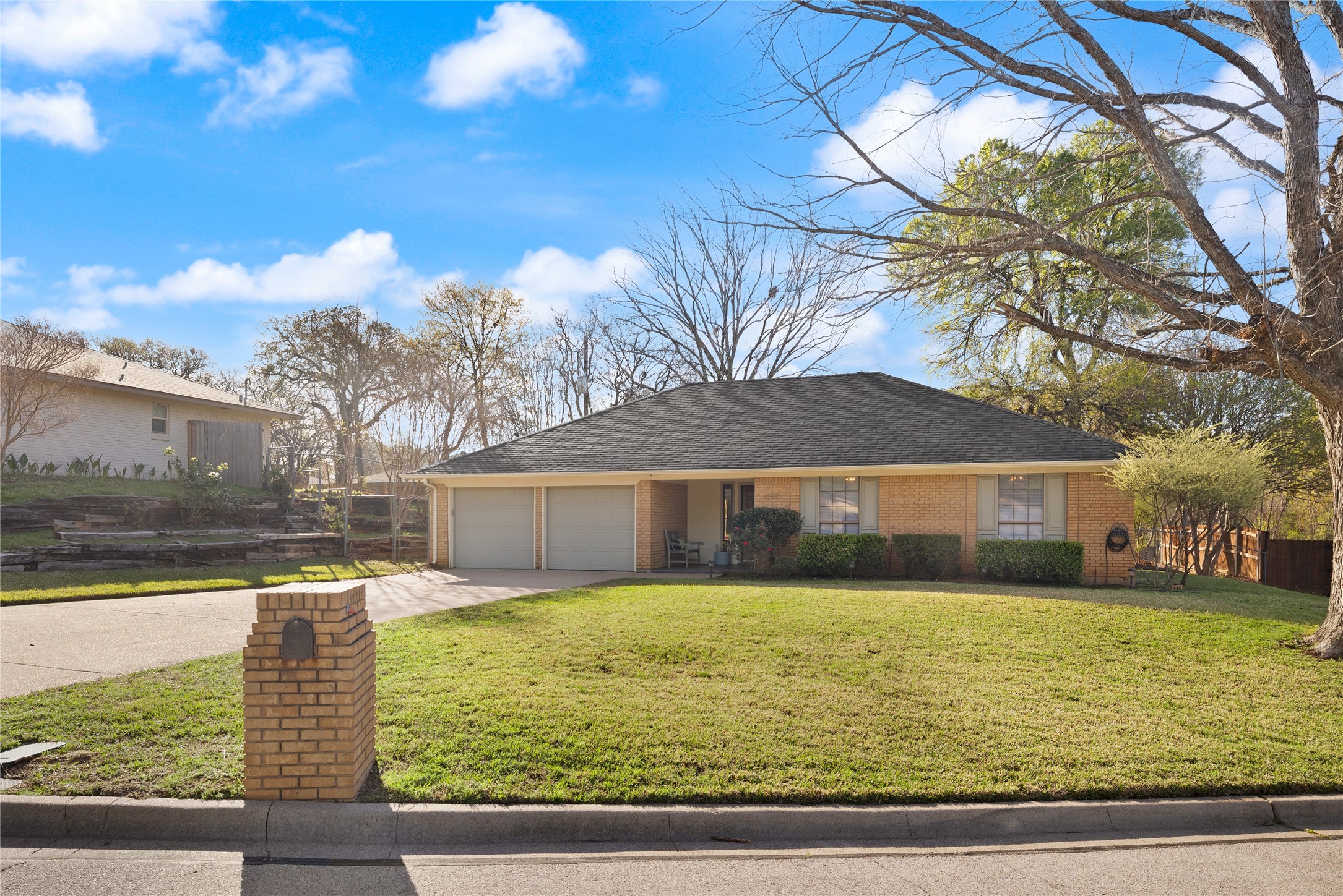 1094 Palm Court