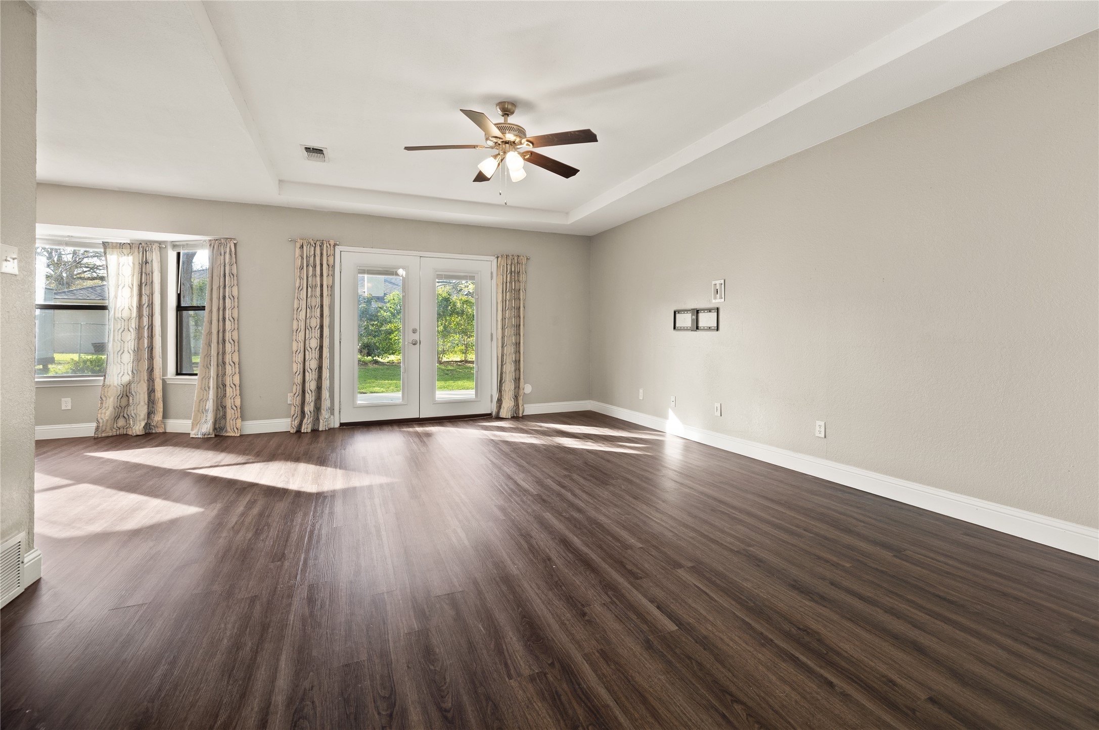 1094 Palm Court