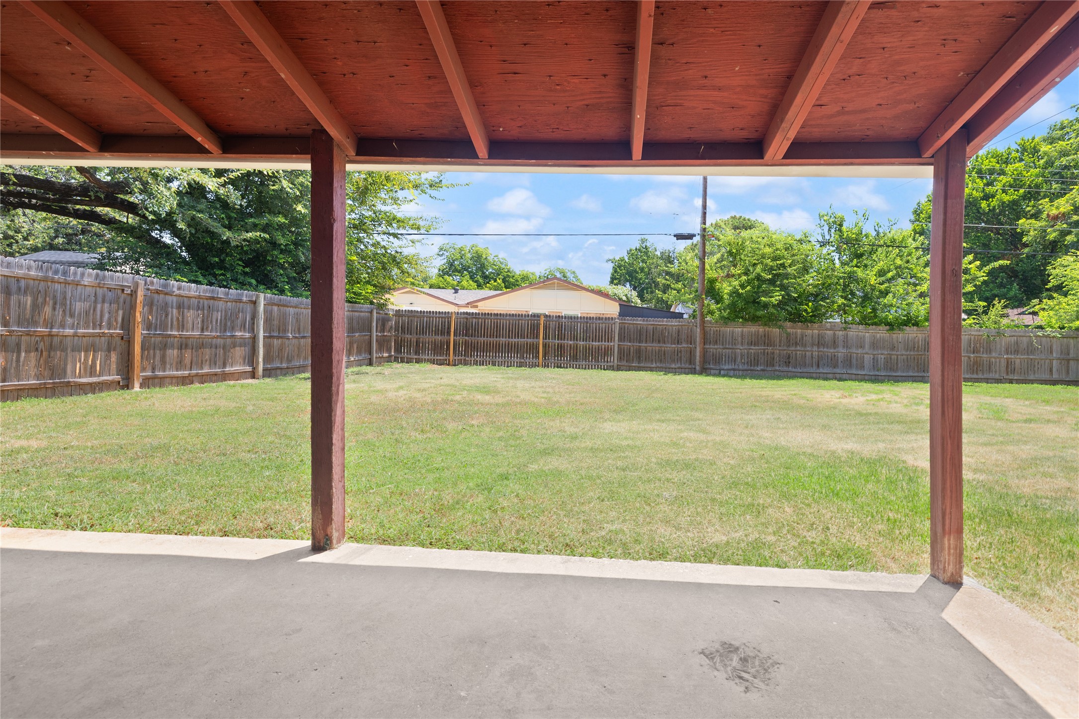 1332 Harrison Lane
