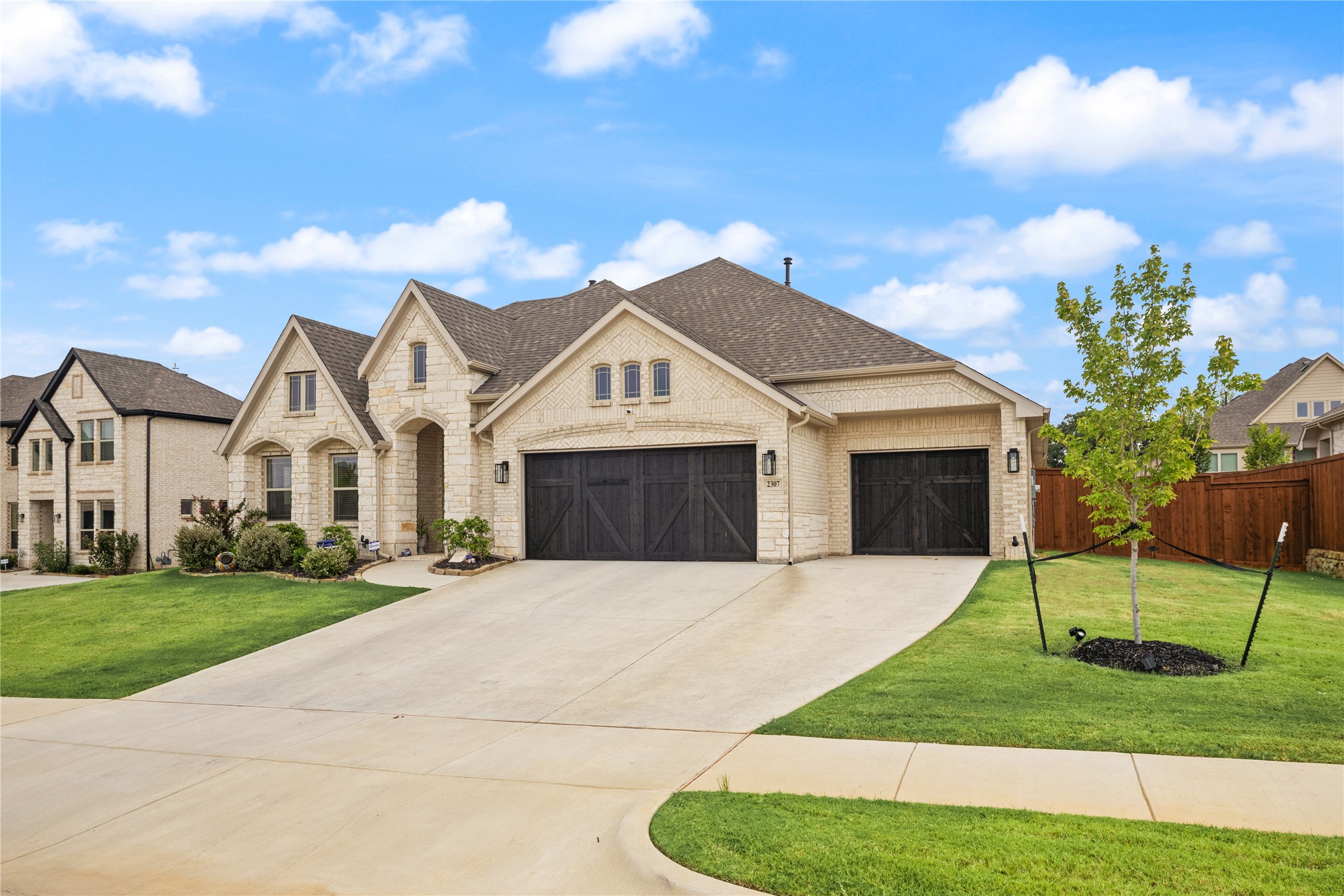 2307 Knapp Trail
