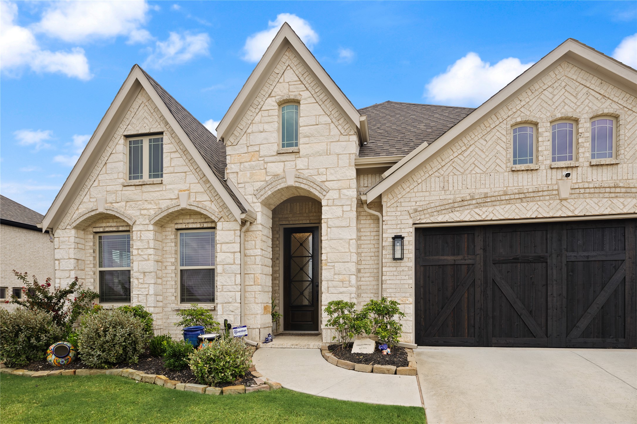 2307 Knapp Trail