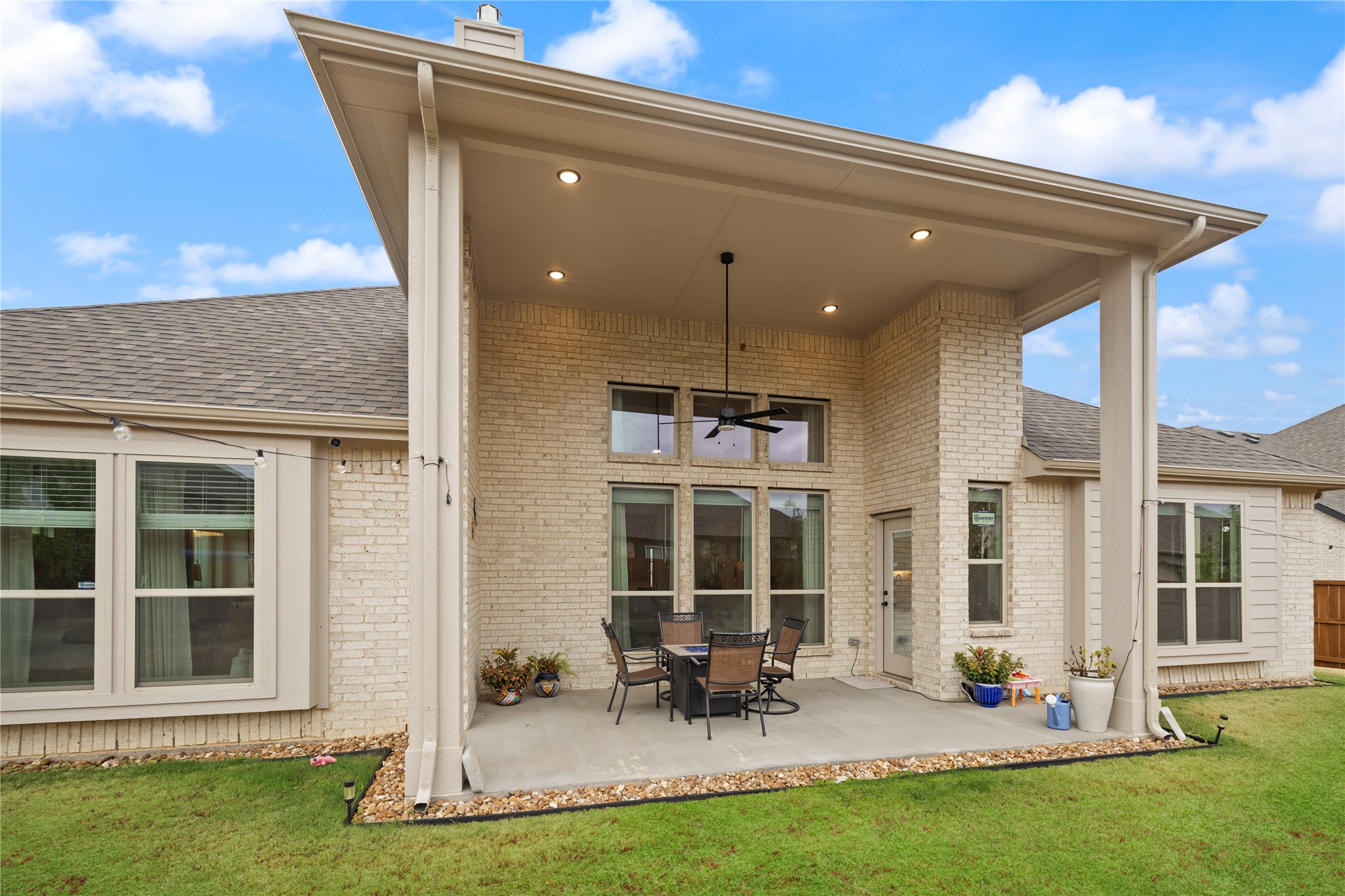 2307 Knapp Trail