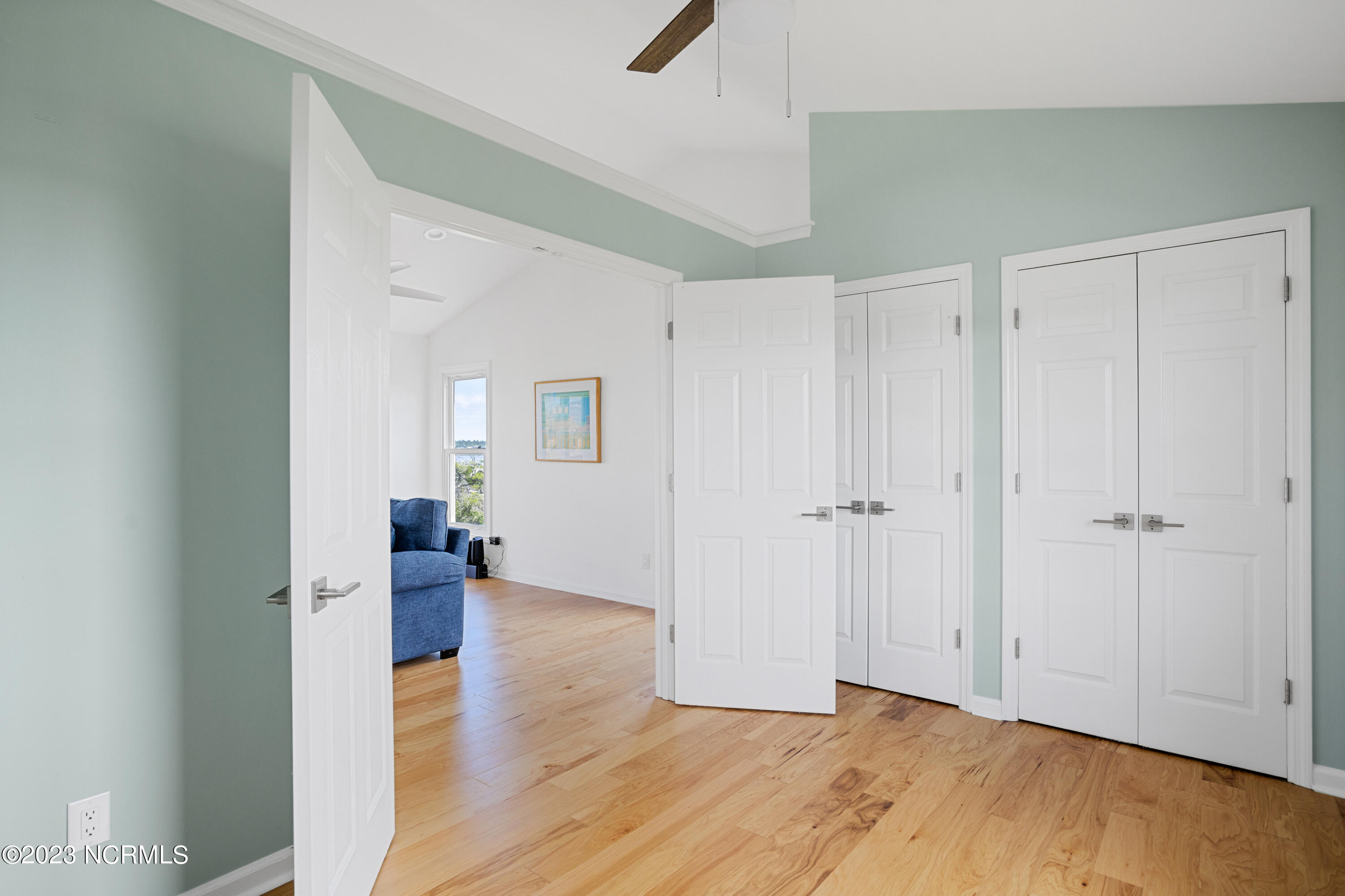 36 N Oak Court