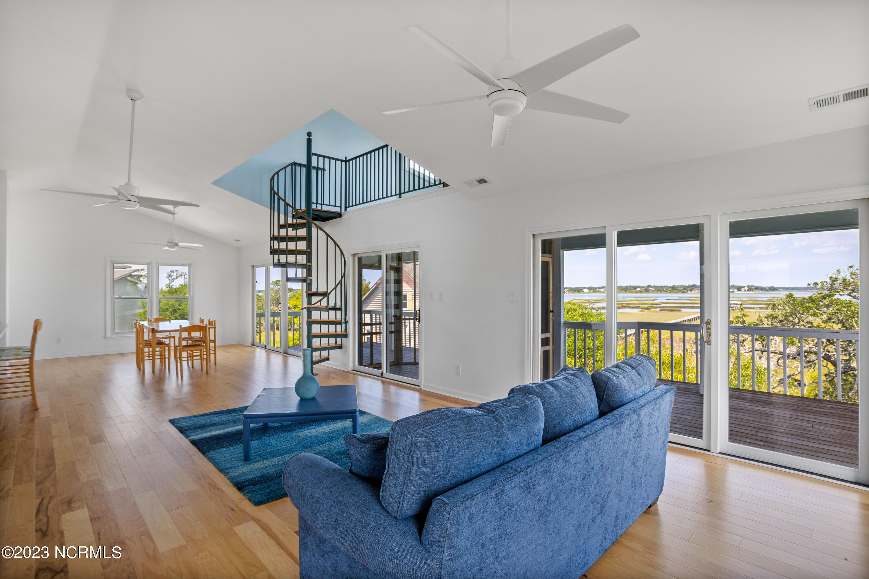 36 N Oak Court