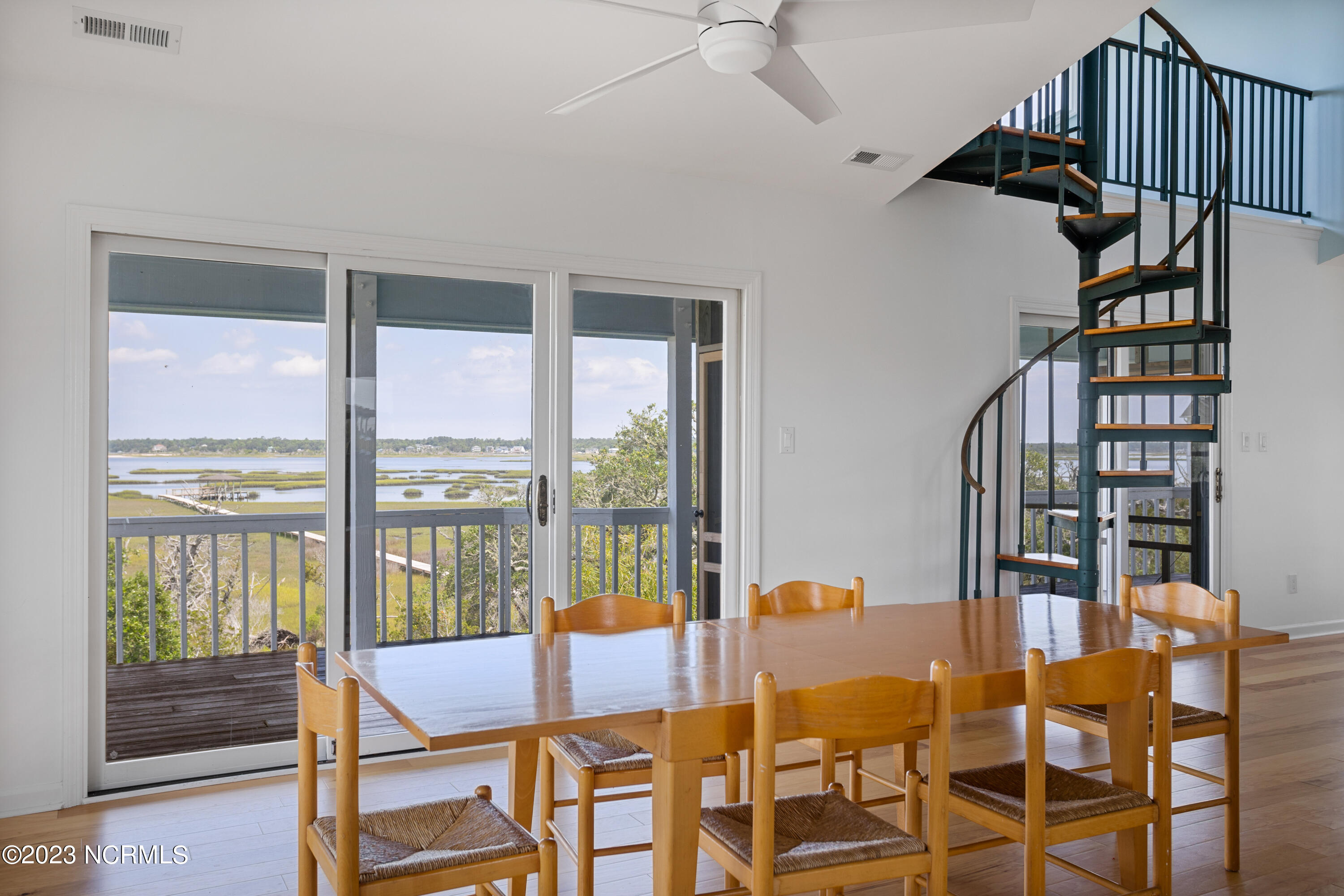 36 N Oak Court