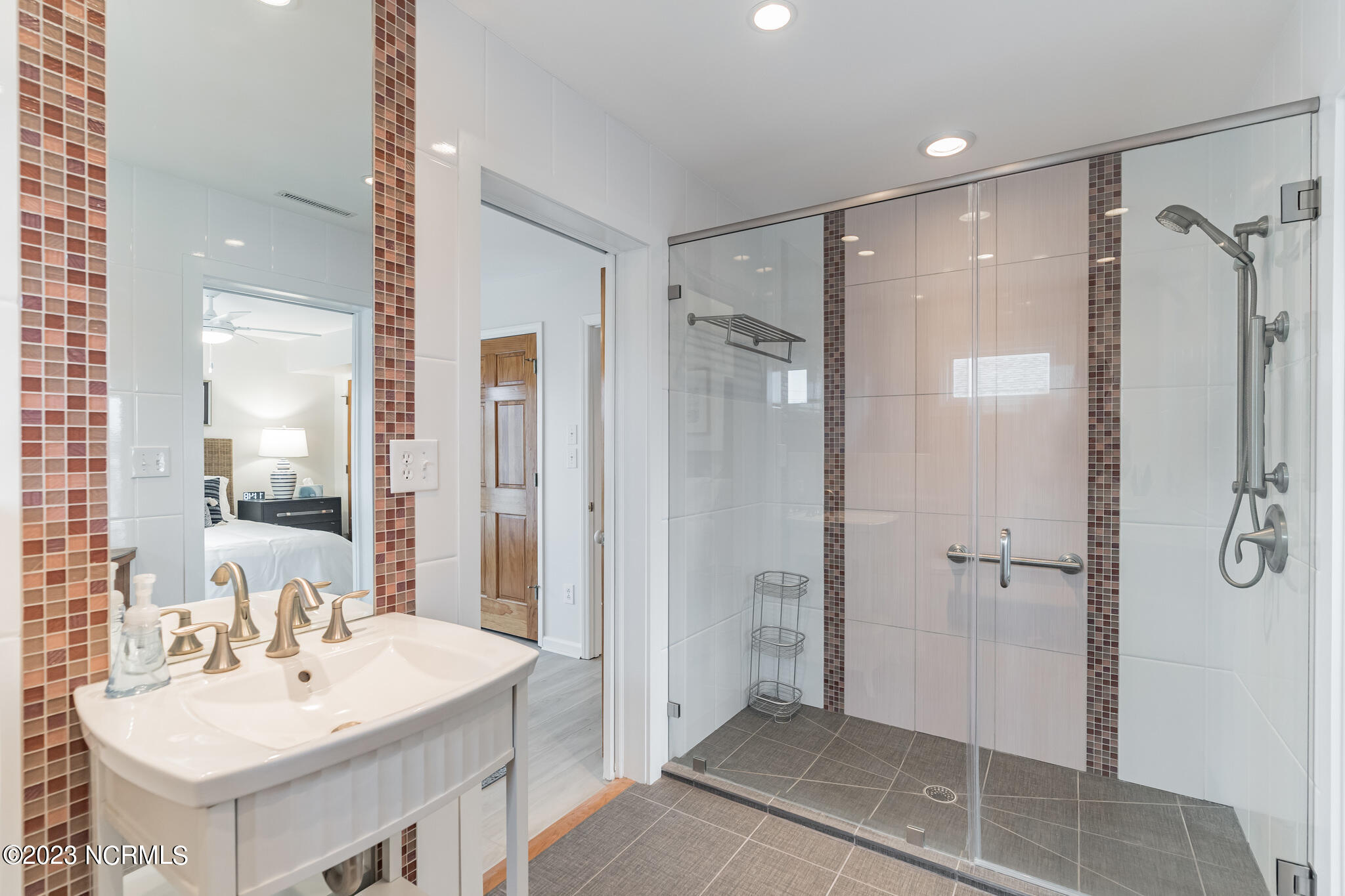 1107 Canal Drive