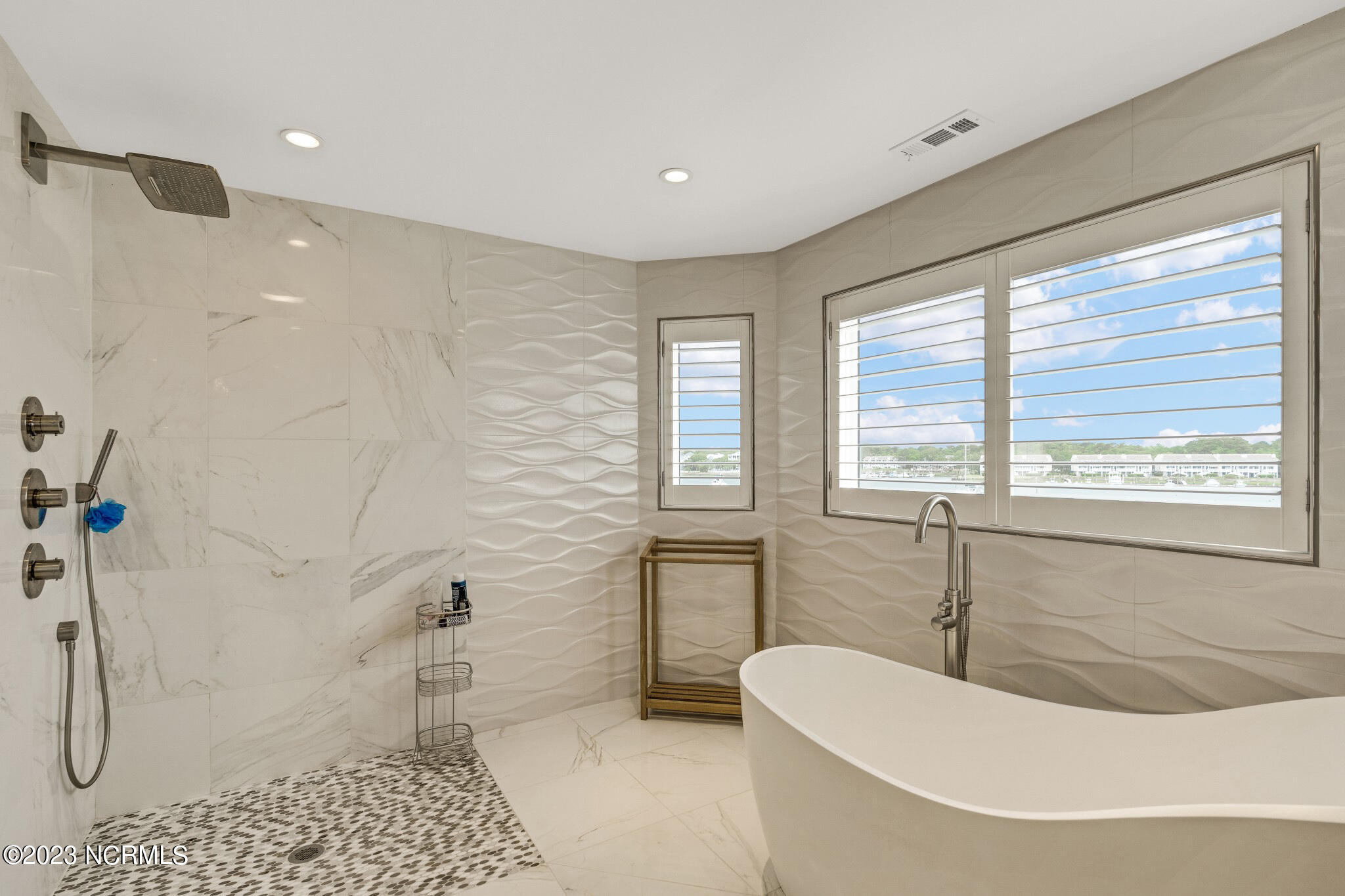1107 Canal Drive